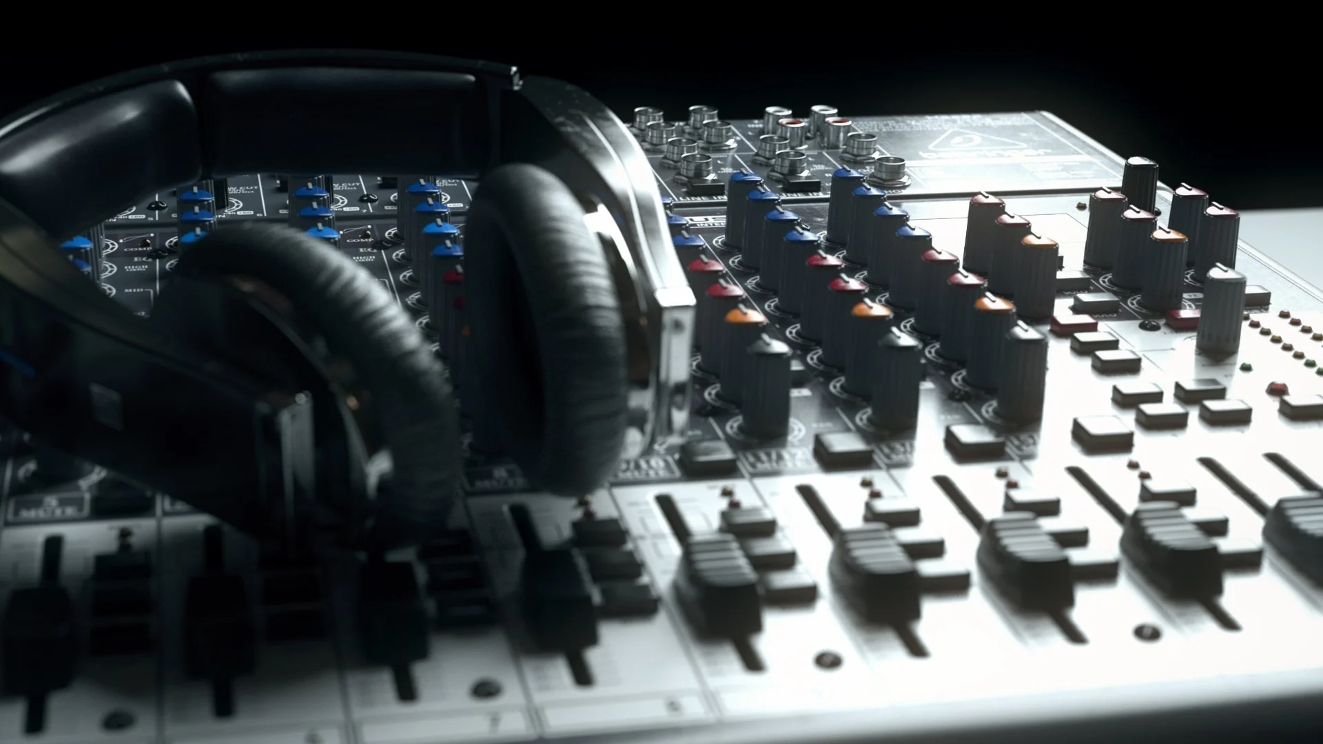 SoundMixer_CloseUP_CC_2.jpg