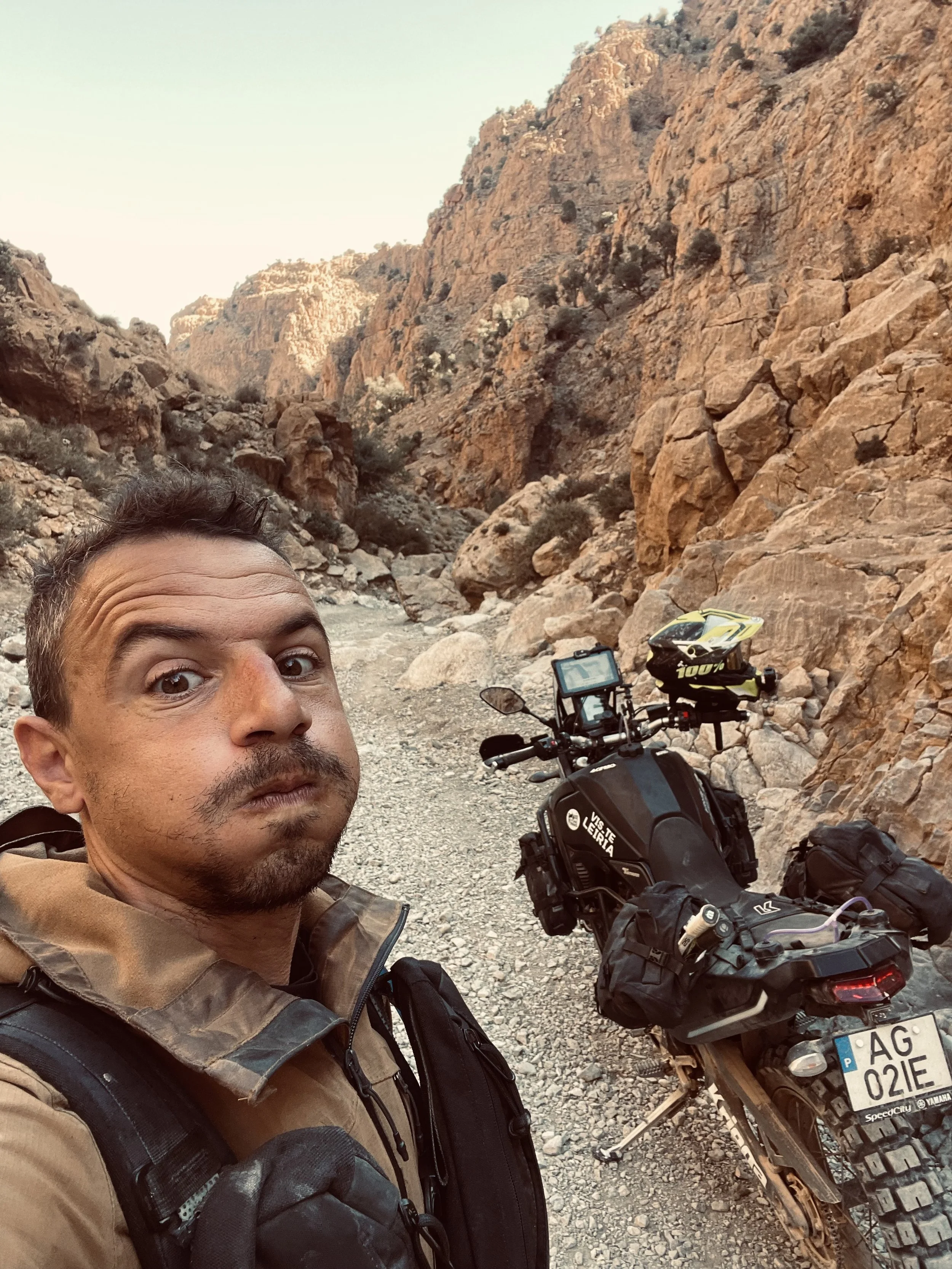 João Beltrão founder of Beyond T7nnis with is Yamaha Ténére 700 motorcycle crossing Cirque du Jaffar in Morocco