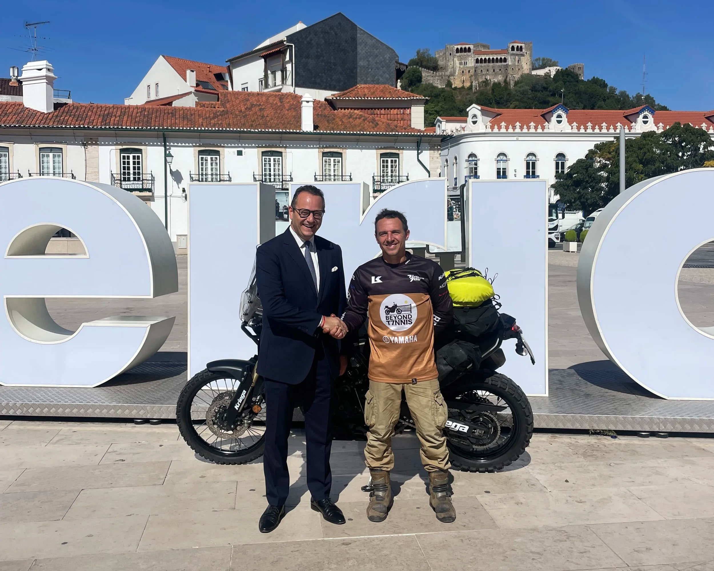 João Beltrão founder of Beyond T7nnis with Gonçalo Lopes, mayor of Leiria 