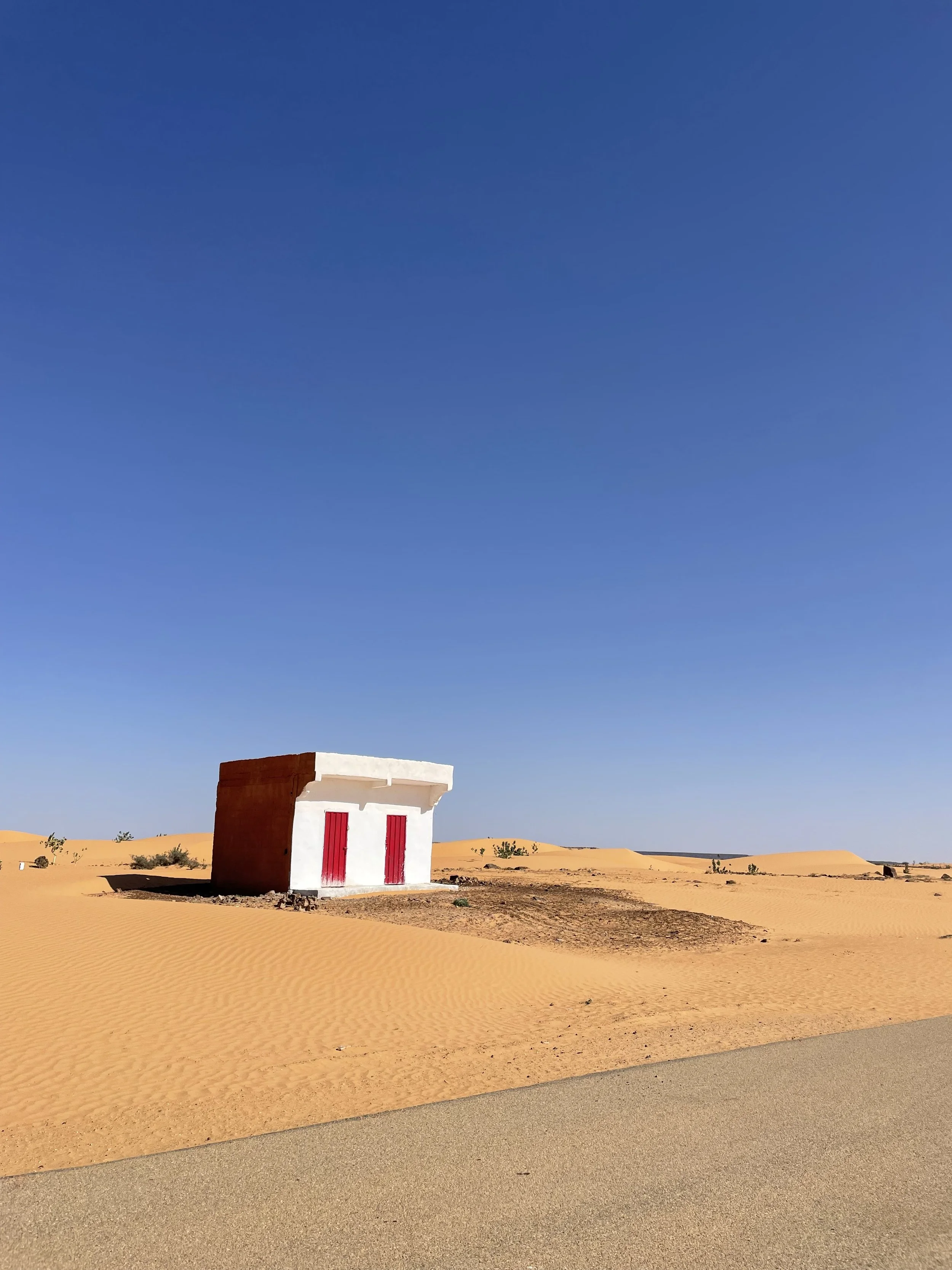 Small tiny house in Mauritania desert