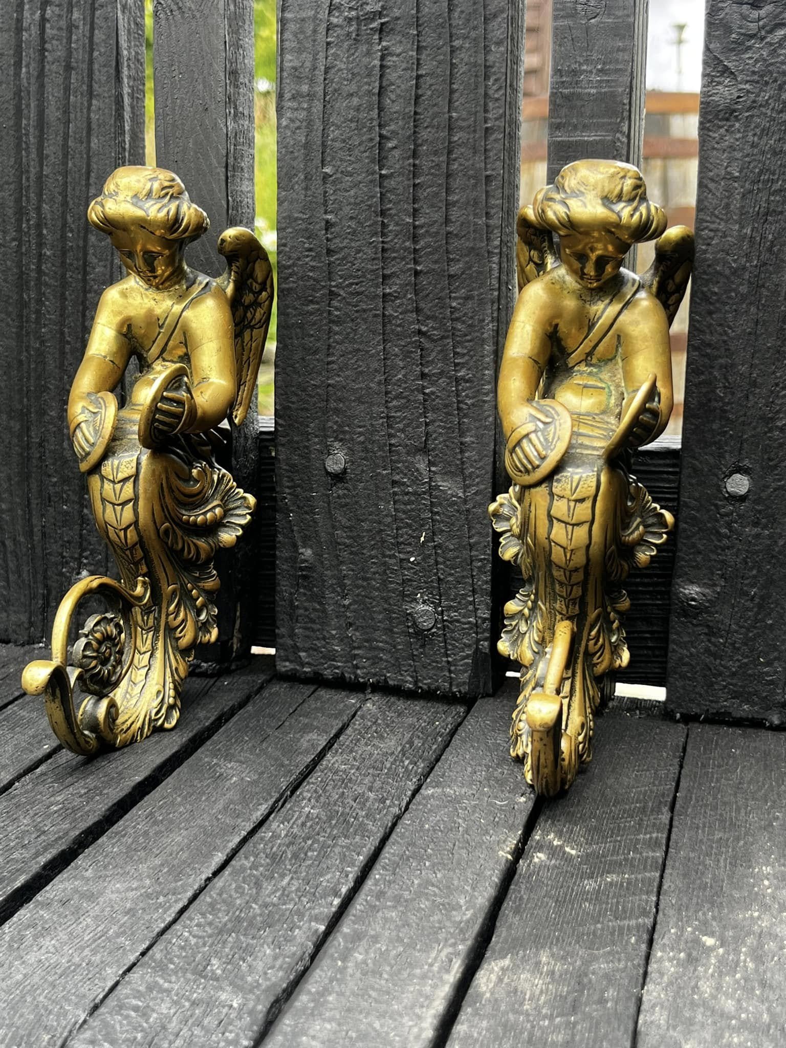 King Arthur Antique Roundtable Brass Church Cherub