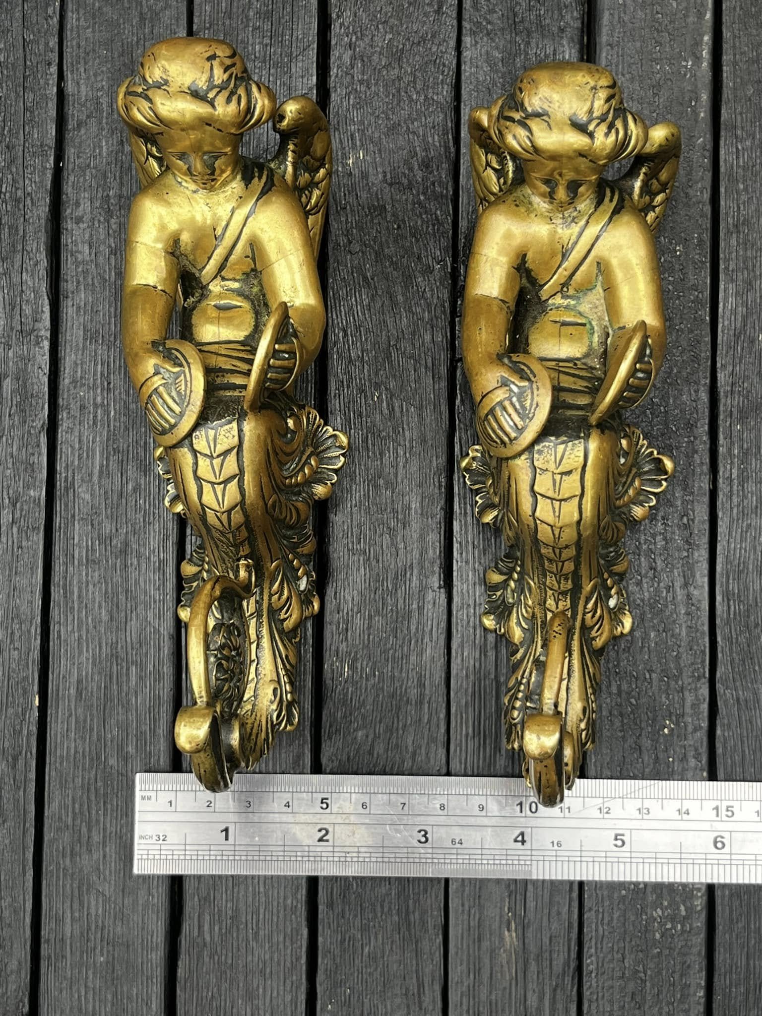 King Arthur Antique Roundtable Brass Church Cherub