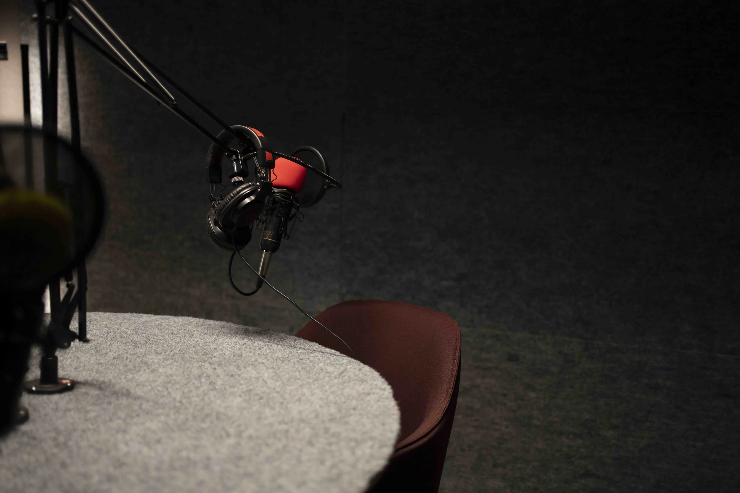 Traoz_Podcast-Studio_Sofo-1.jpg