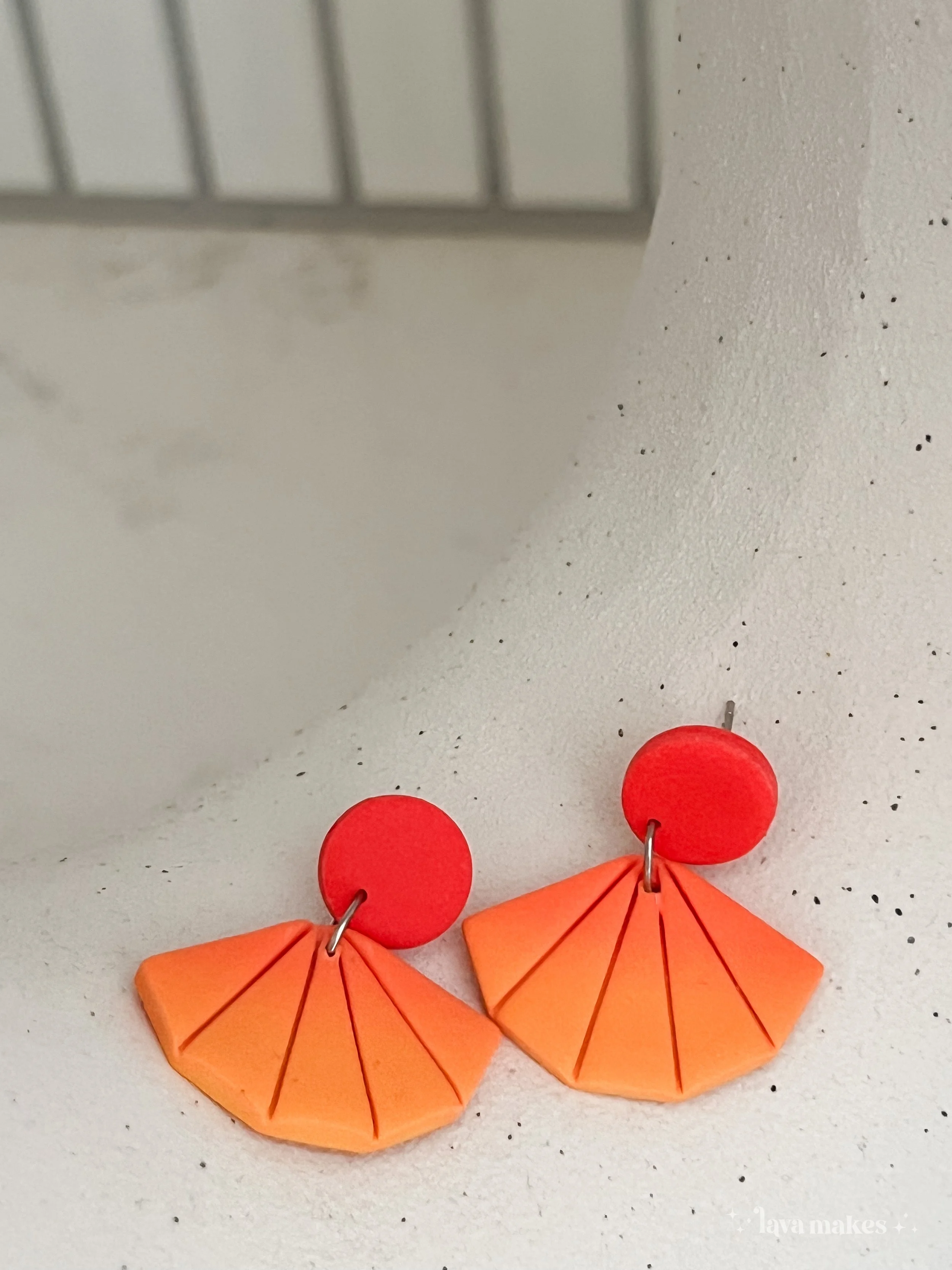 Lava-Makes-Polymer-Clay-Earrings-Ombre-Geometric-Fan-Grapefruit-Sunshine-2.1.jpg