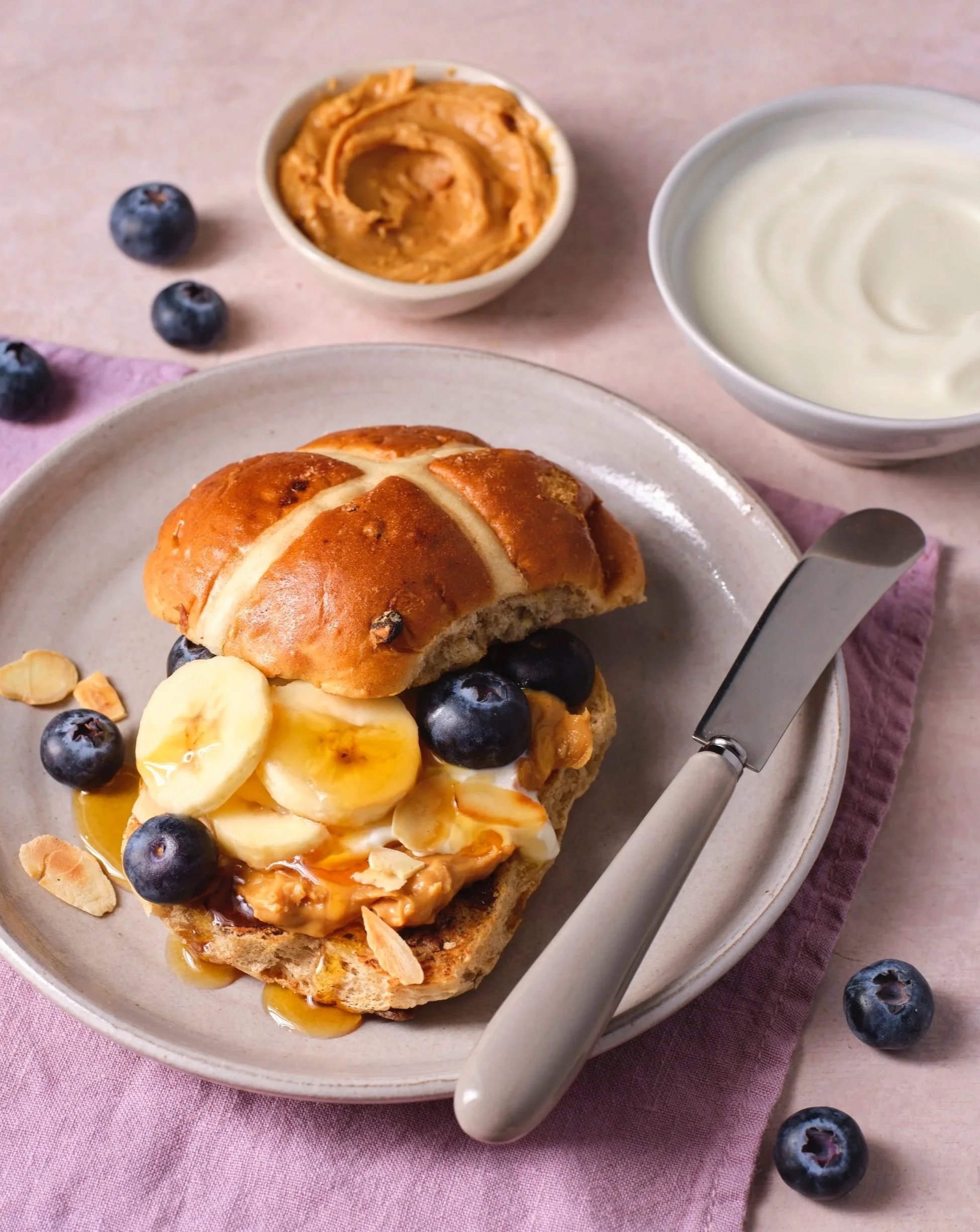 220117_Asda_PeanutButterBlueberriesBananaHotCrossBuns.jpg