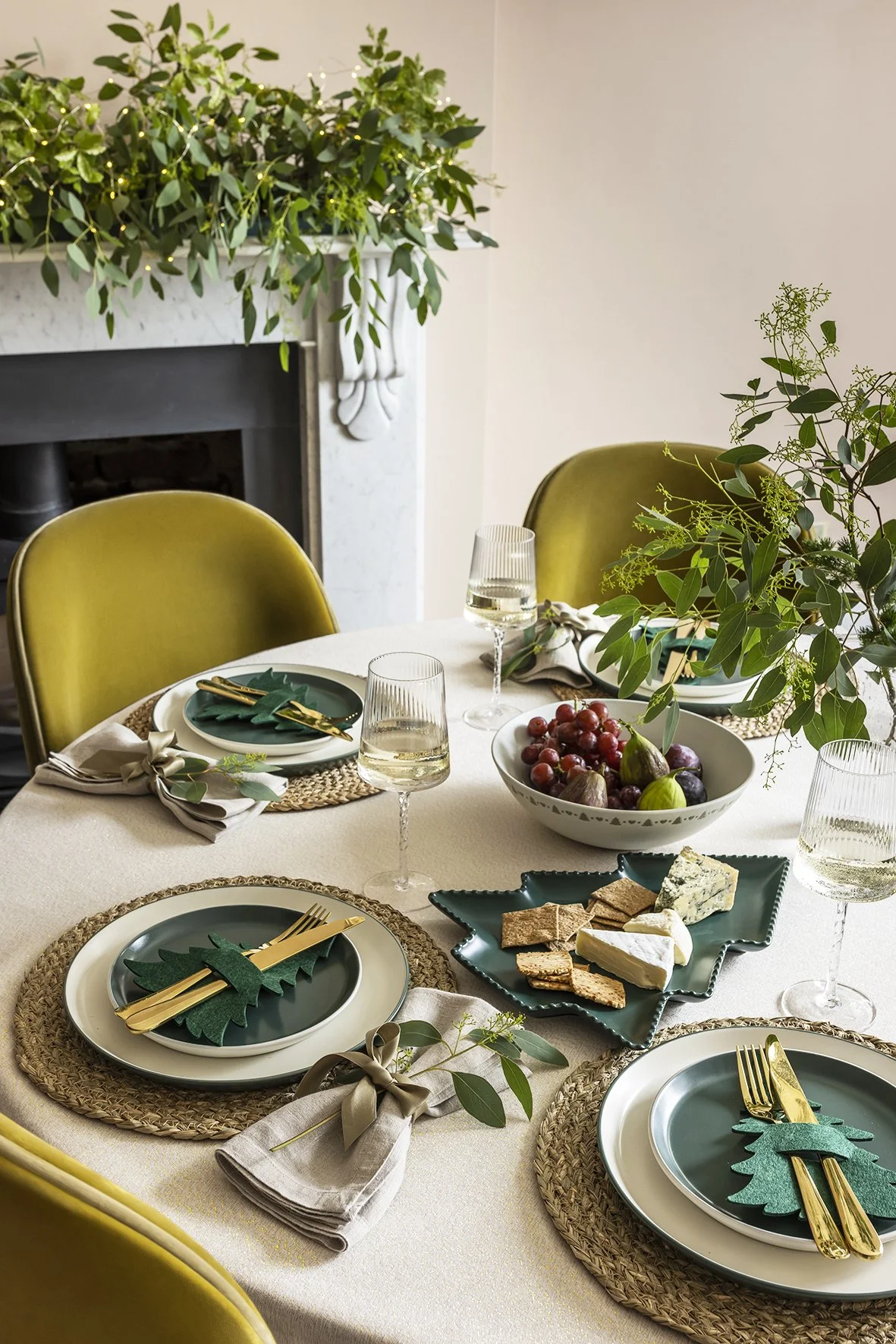 DINEWARE.jpg