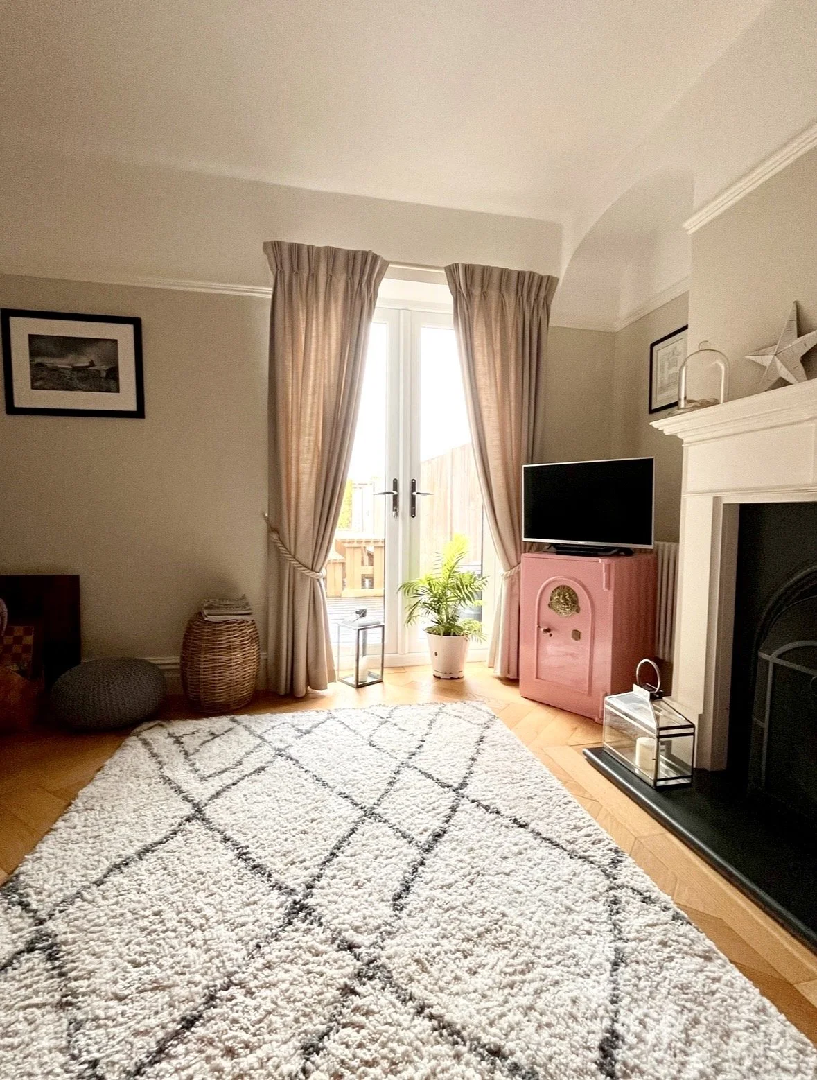 Sitting Rooms 08.jpeg
