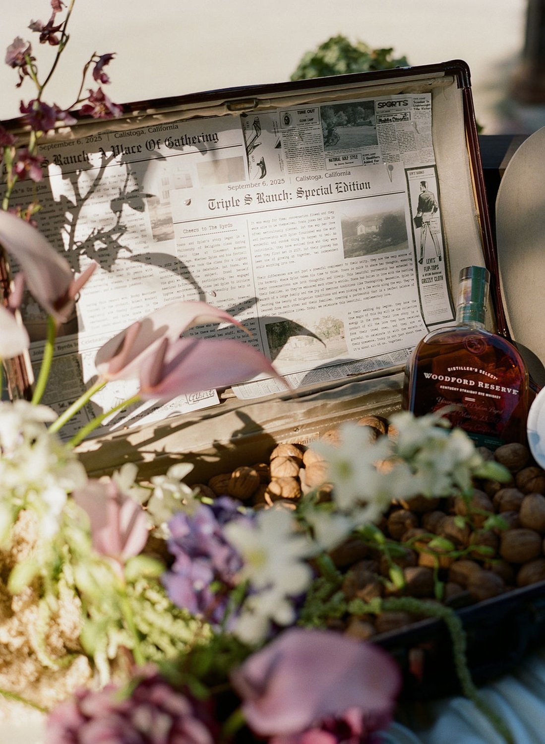 welcome-table-floral-design-wedding-napa-florist-rustic-antique-vintage