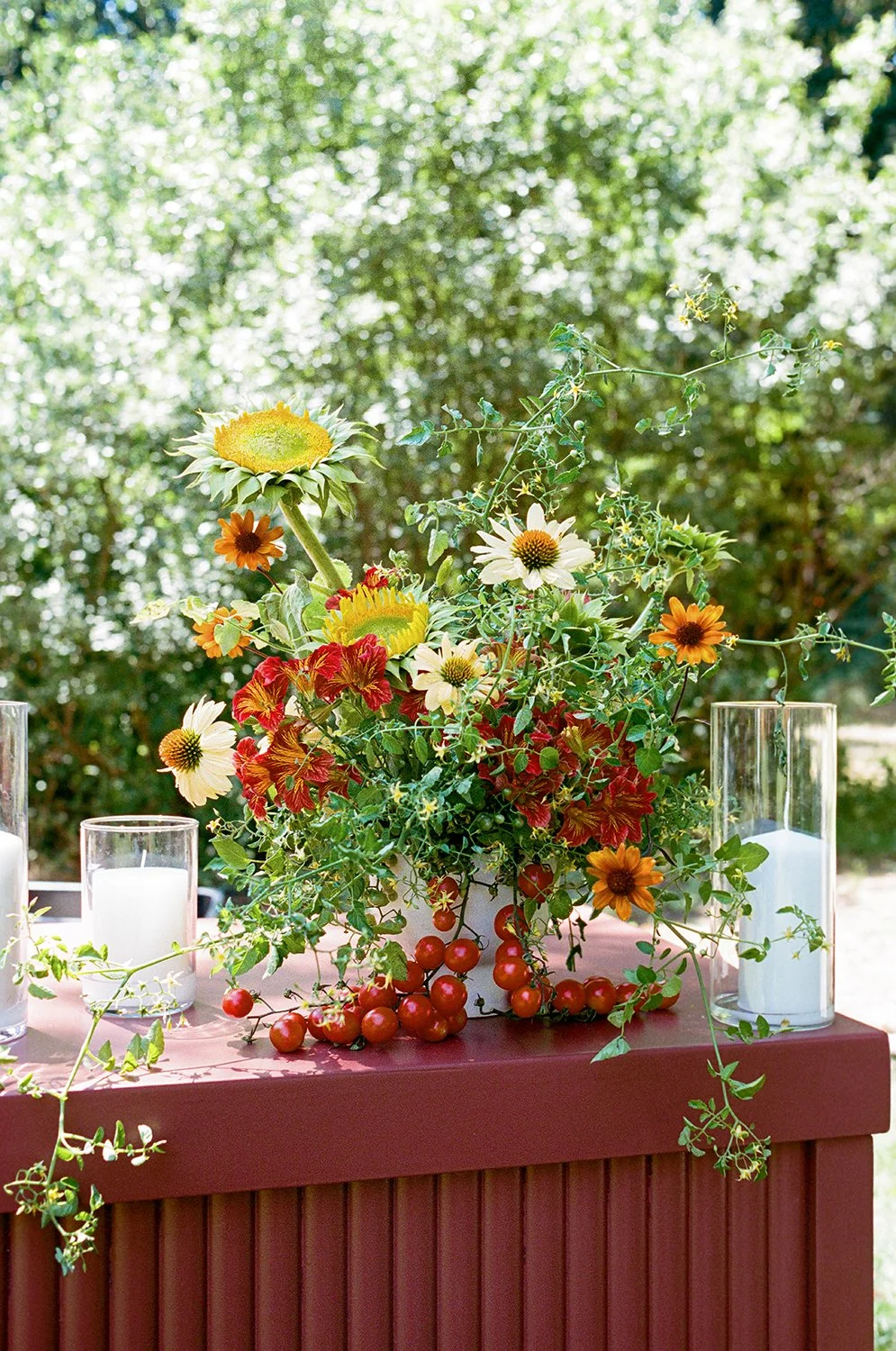 cocktail-table-ikebana-arrangement-garden-harvest-tomato-still-life-art-vintage-florist-flowers-bar-arrangement-sunflowers