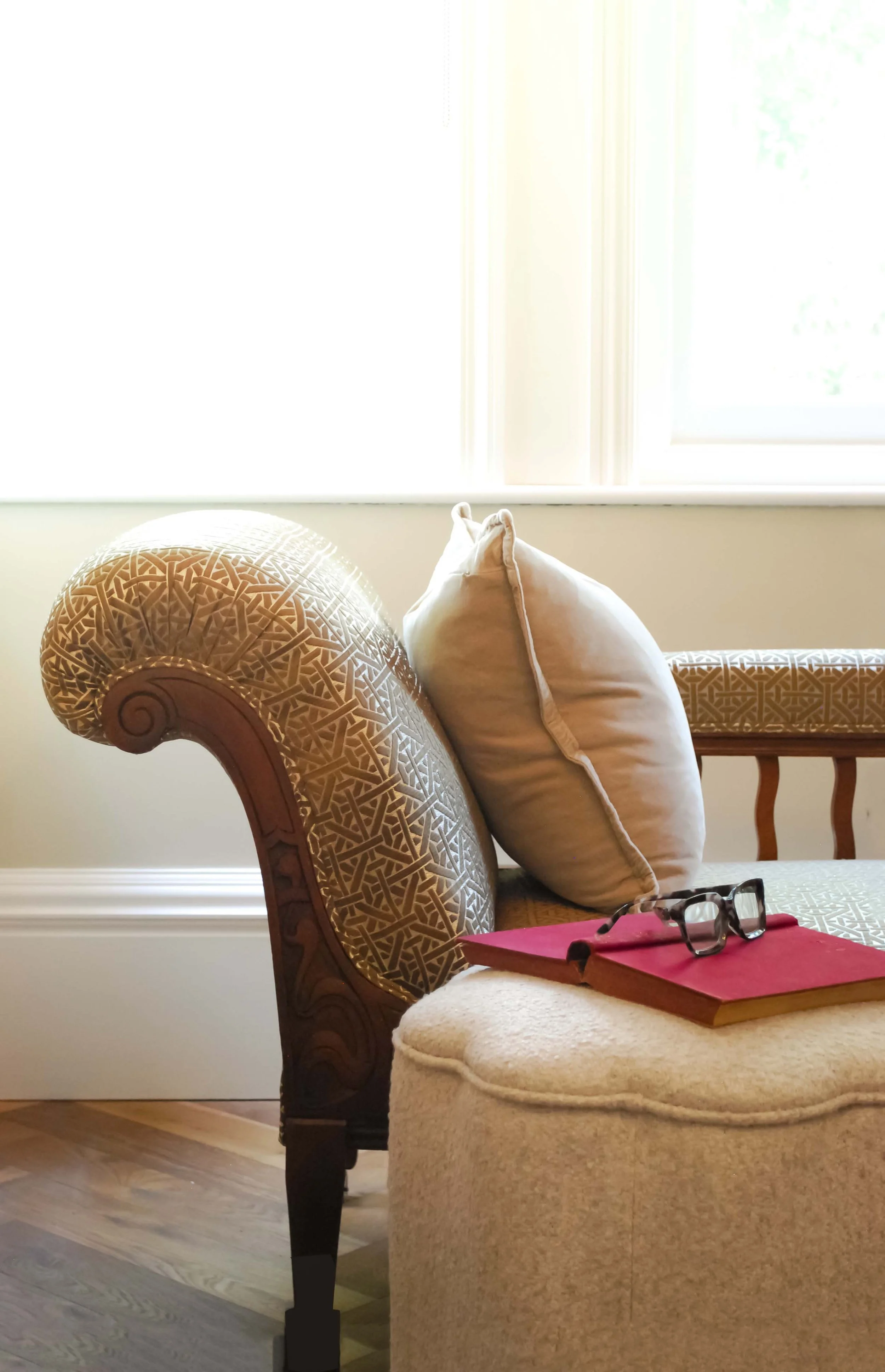 chaise copy 2.jpg