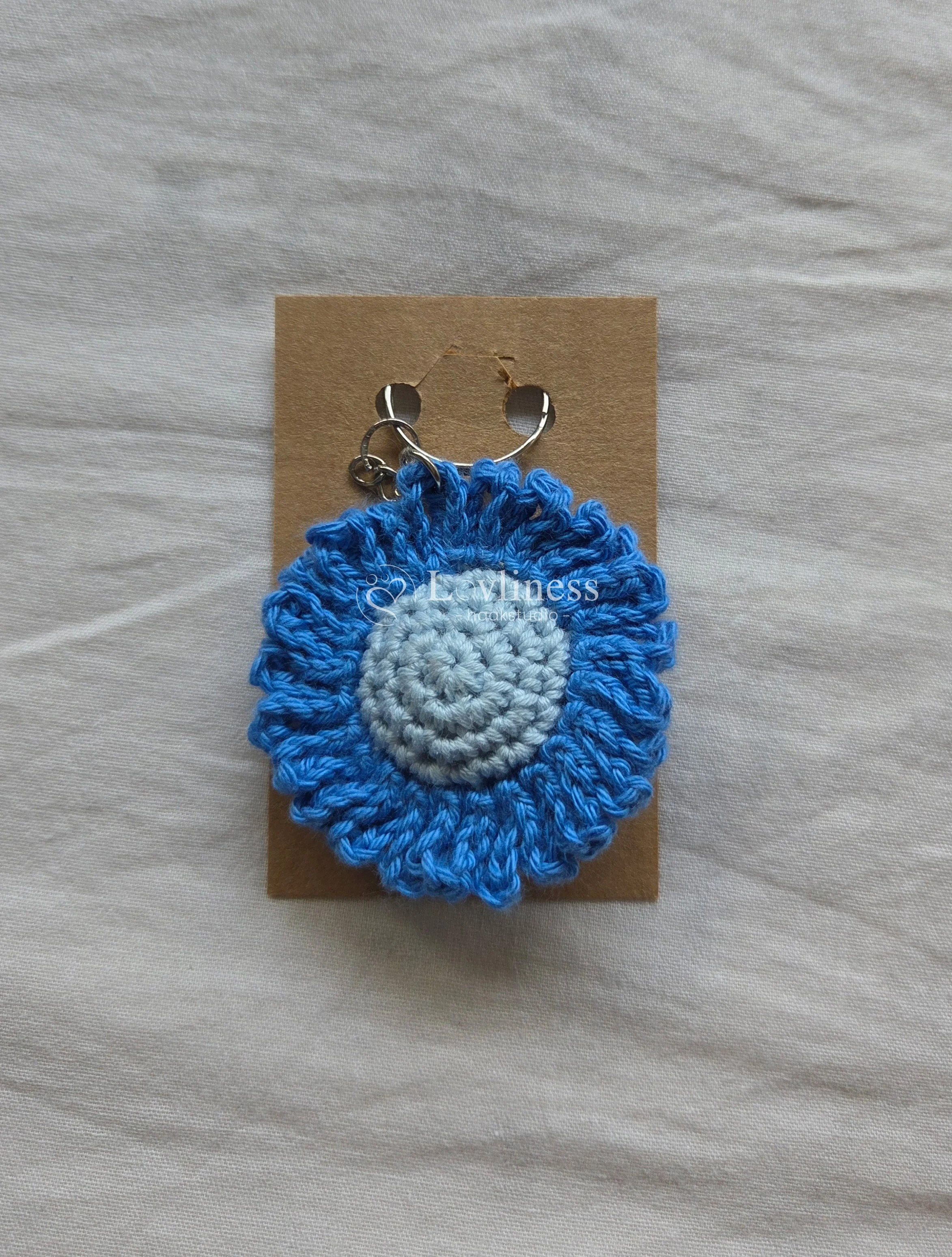 Flower keychain BLAUW.jpg