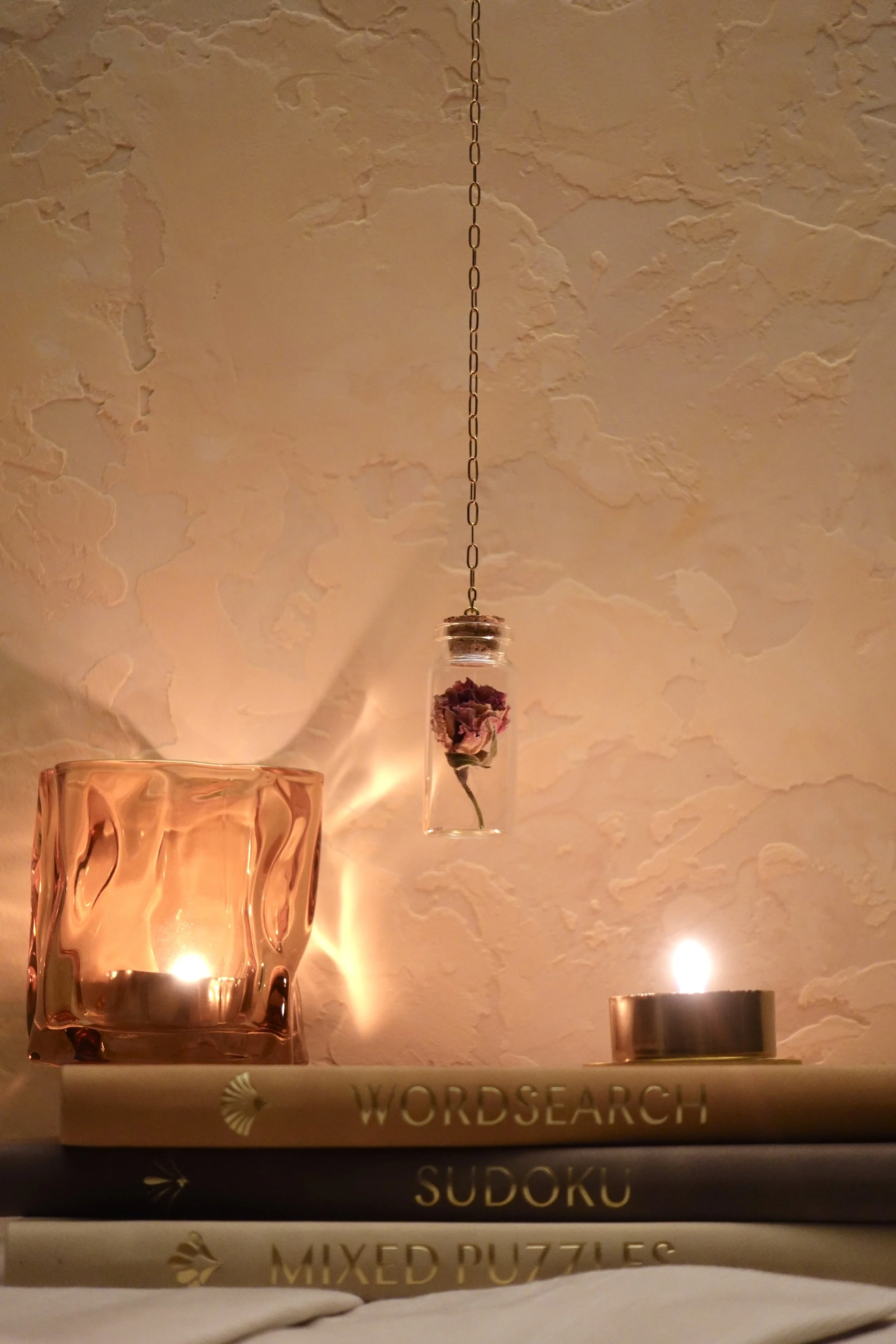 Hanging Tiny