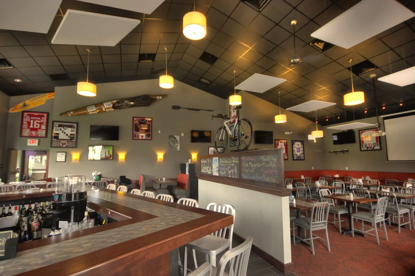 CUSTOM BAR DESIGN