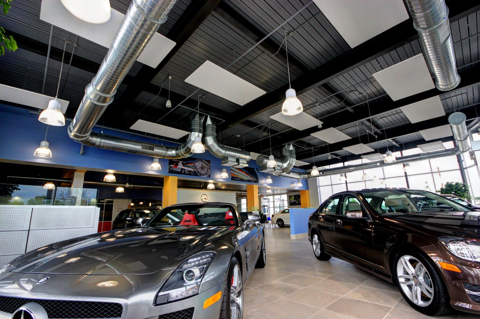 MAIN SHOWROOM