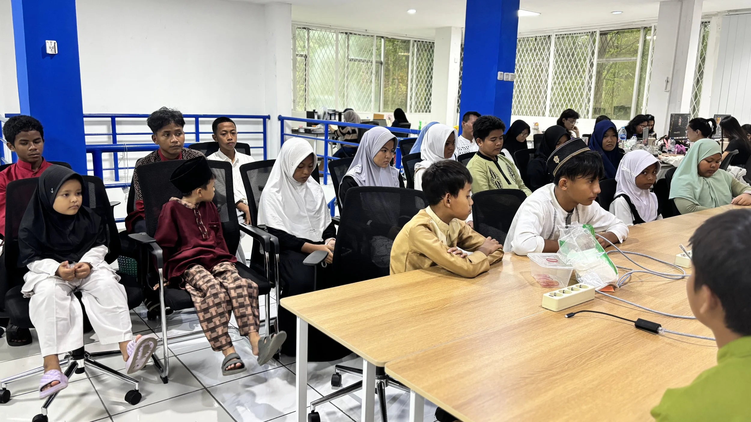 Sharing Gratitude and Compassion Through Islamic Prayer with Orphans at Geekplanner