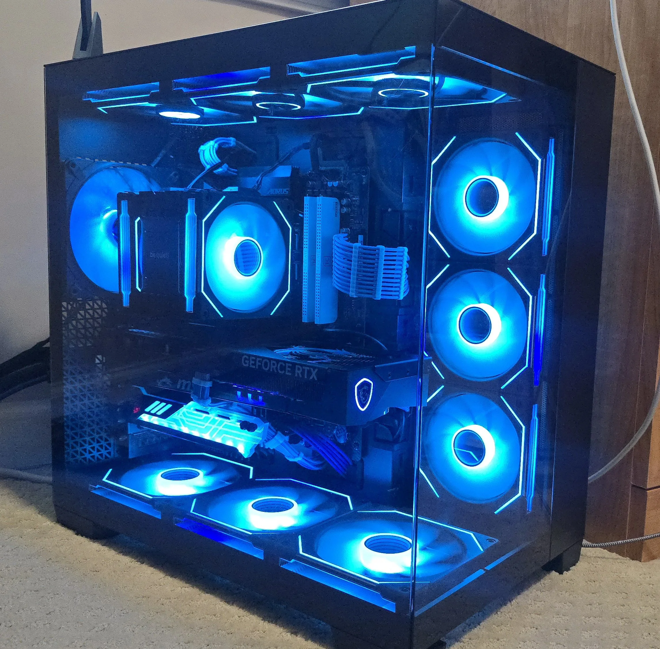 VidCom-AI Gaming Workstation