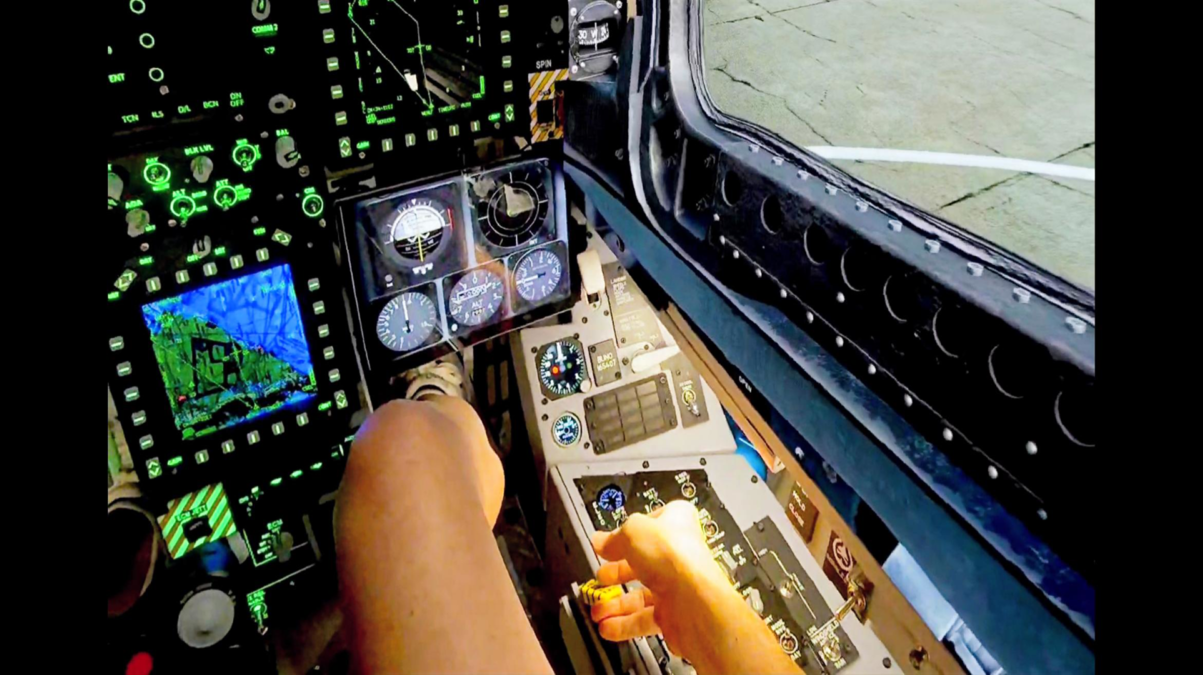 MiXed-REality View, sitting on the Tarmac at Al-Minhad Airbase - DCS World Sim