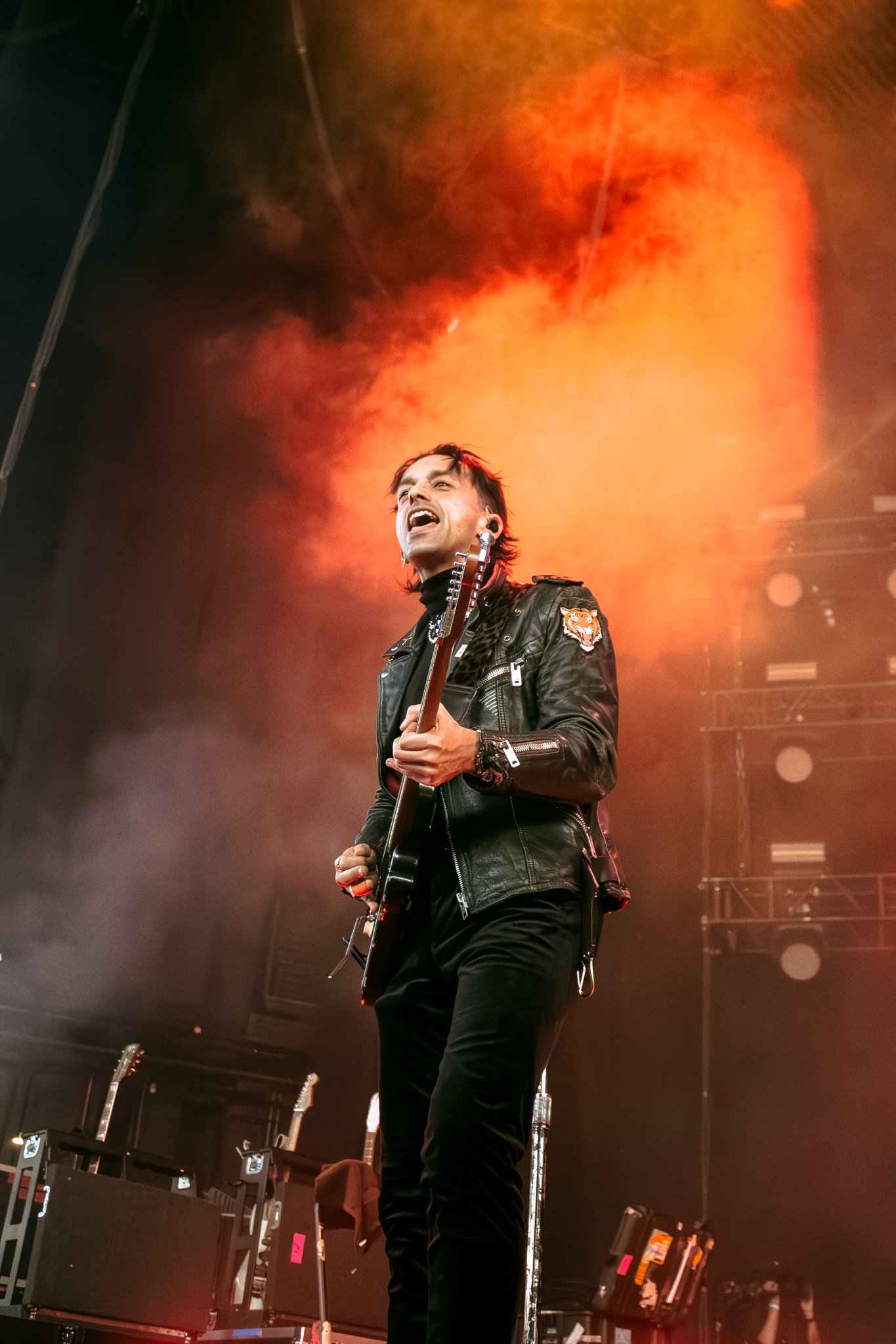 boys like girls-8.JPG