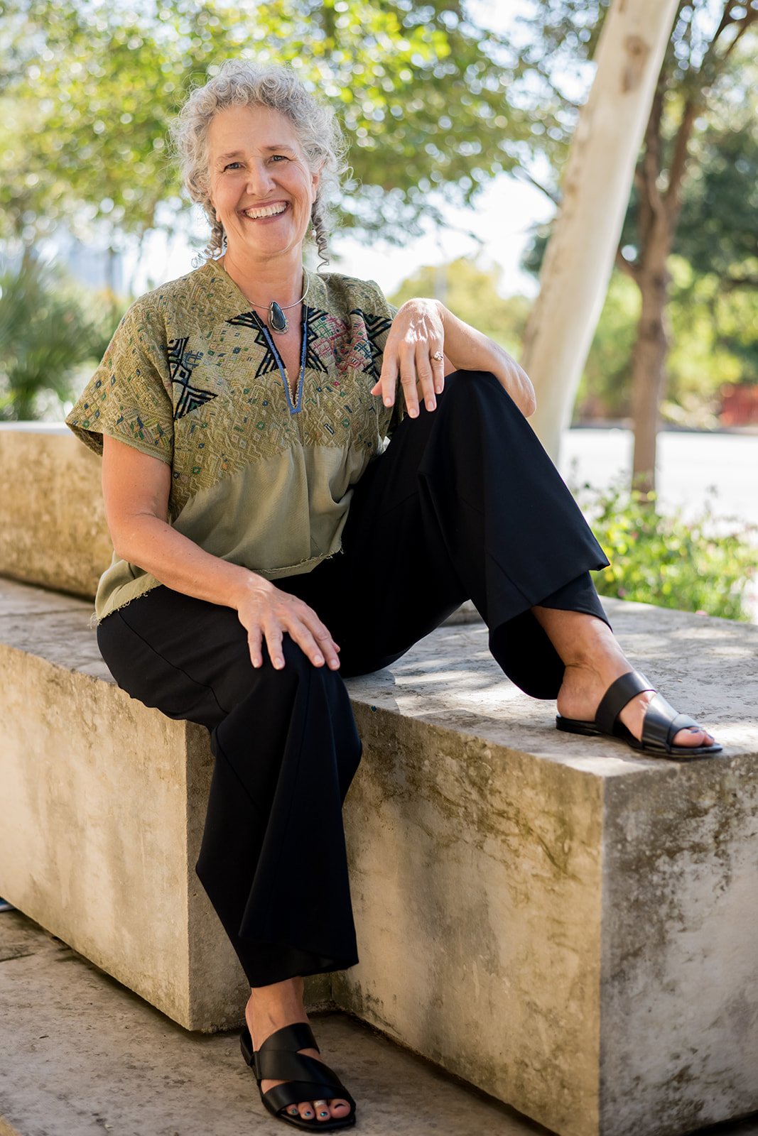 Color photo of Ellen Lindsey, LCSW talking about her 360 Executive Coaching program for Austin leaders.