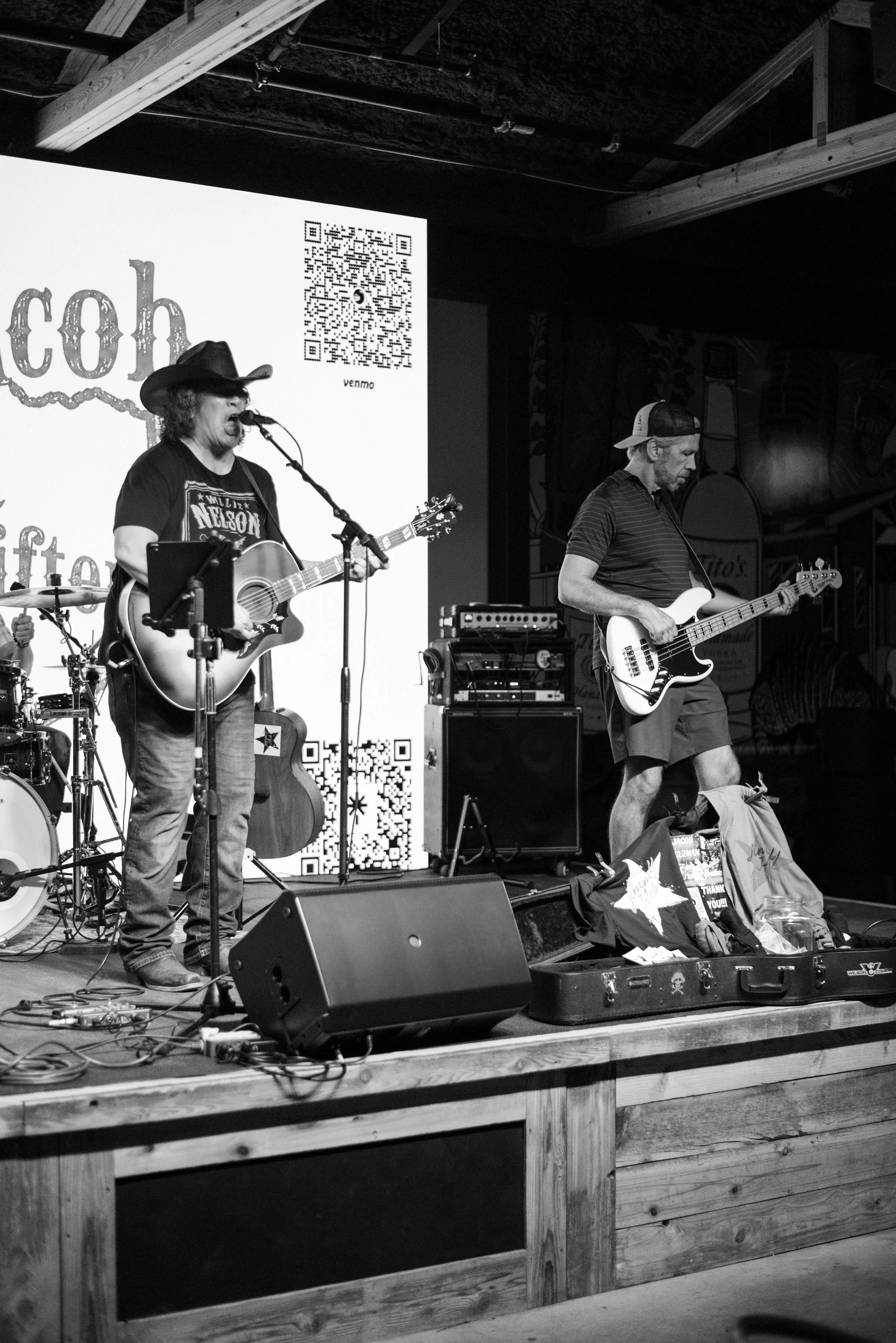 Full band performing at The Gin - Prosper, TX. Photo Credit: Kaylah Jayde Photography - IG @KaylahJaydePhoto
