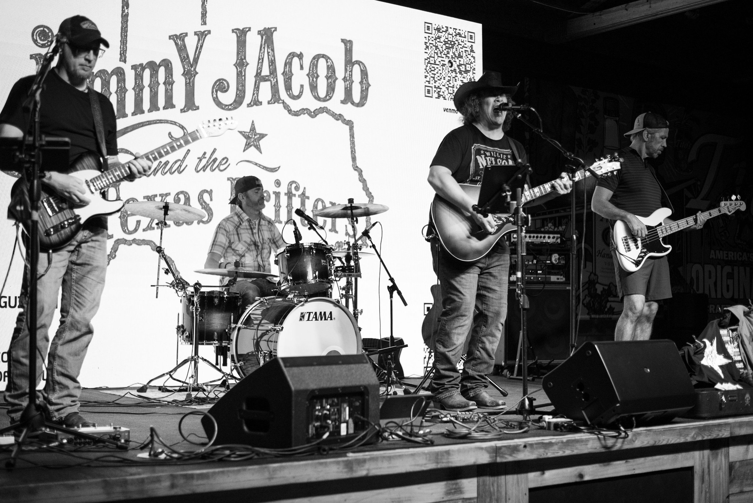 Full band performing at The Gin - Prosper, TX. Photo Credit: Kaylah Jayde Photography - IG @KaylahJaydePhoto