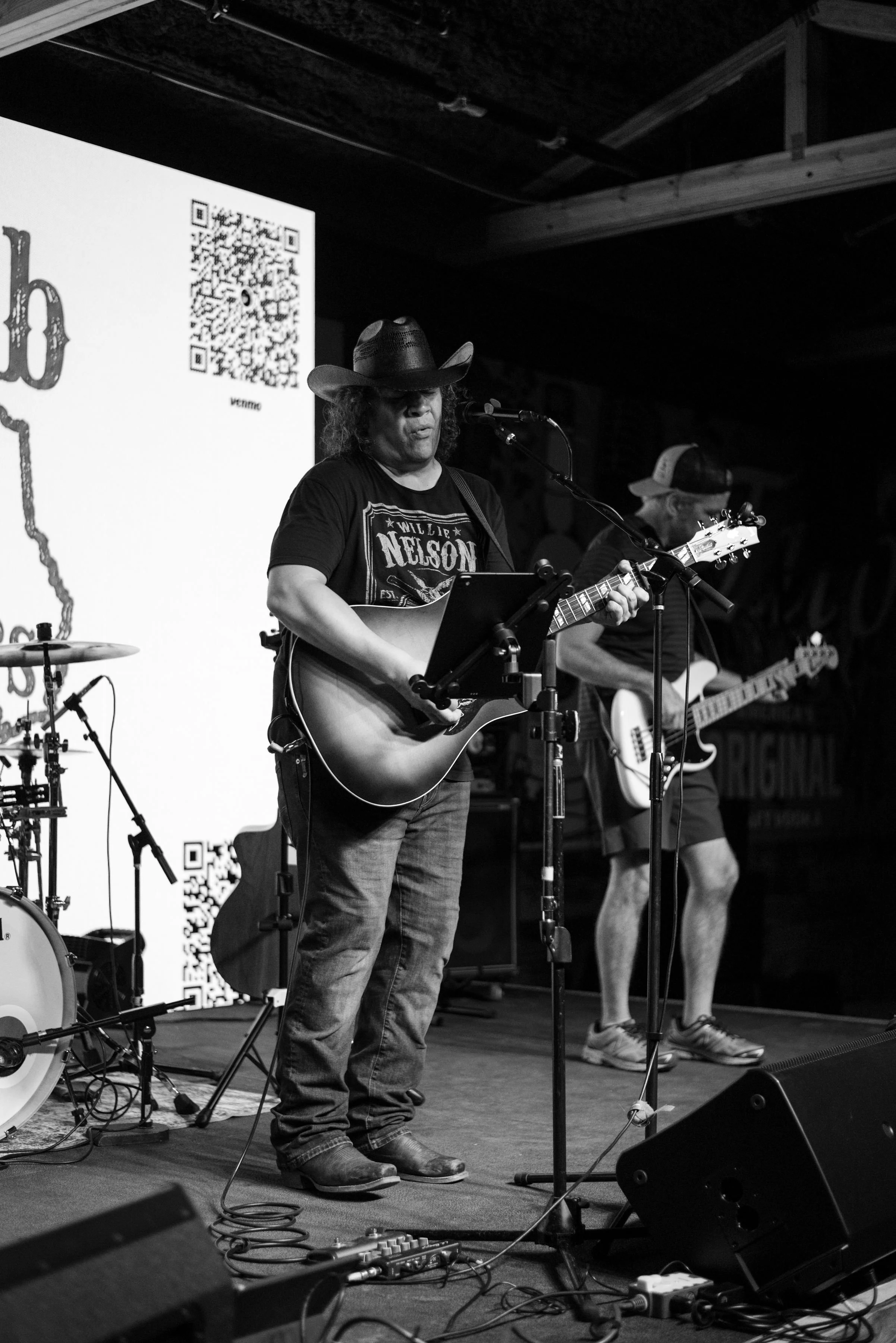 Full band performing at The Gin - Prosper, TX. Photo Credit: Kaylah Jayde Photography - IG @KaylahJaydePhoto