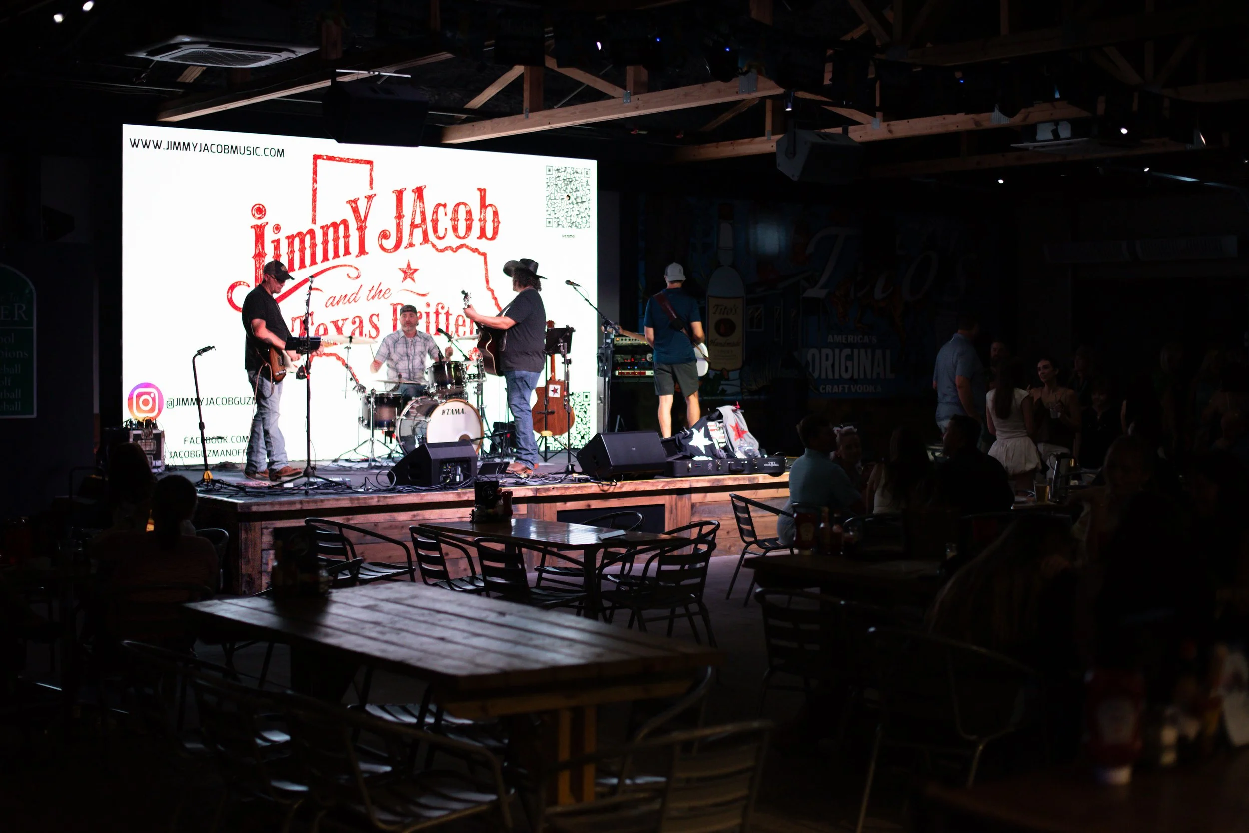 Full band performing at The Gin - Prosper, TX. Photo Credit: Kaylah Jayde Photography - IG @KaylahJaydePhoto