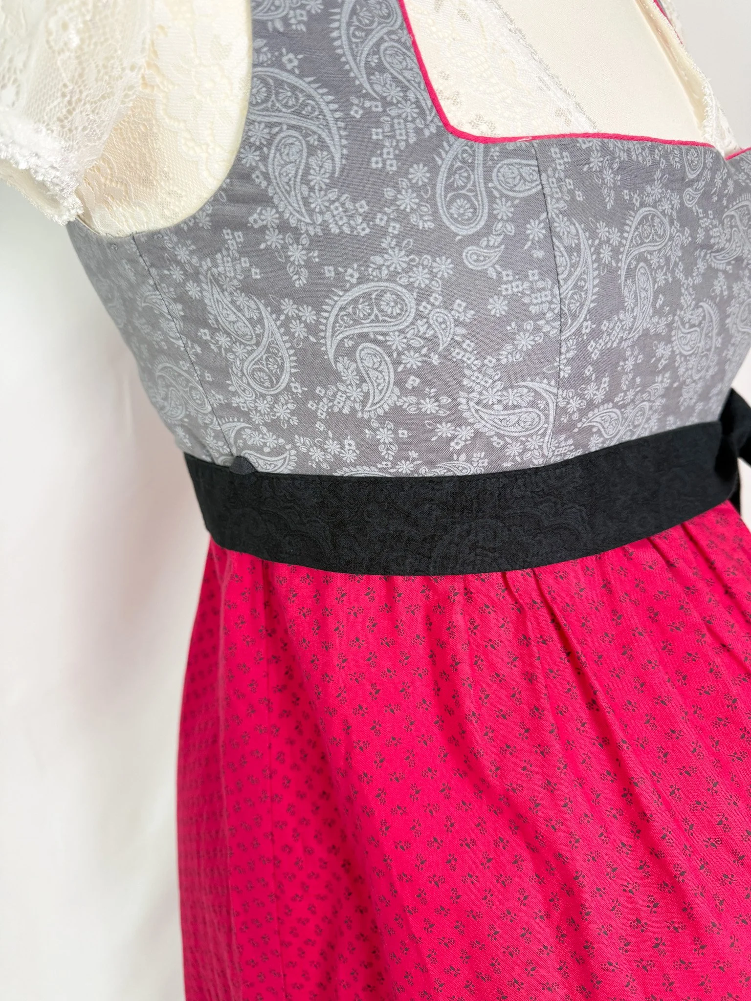 grau pinker Rock (4).jpg