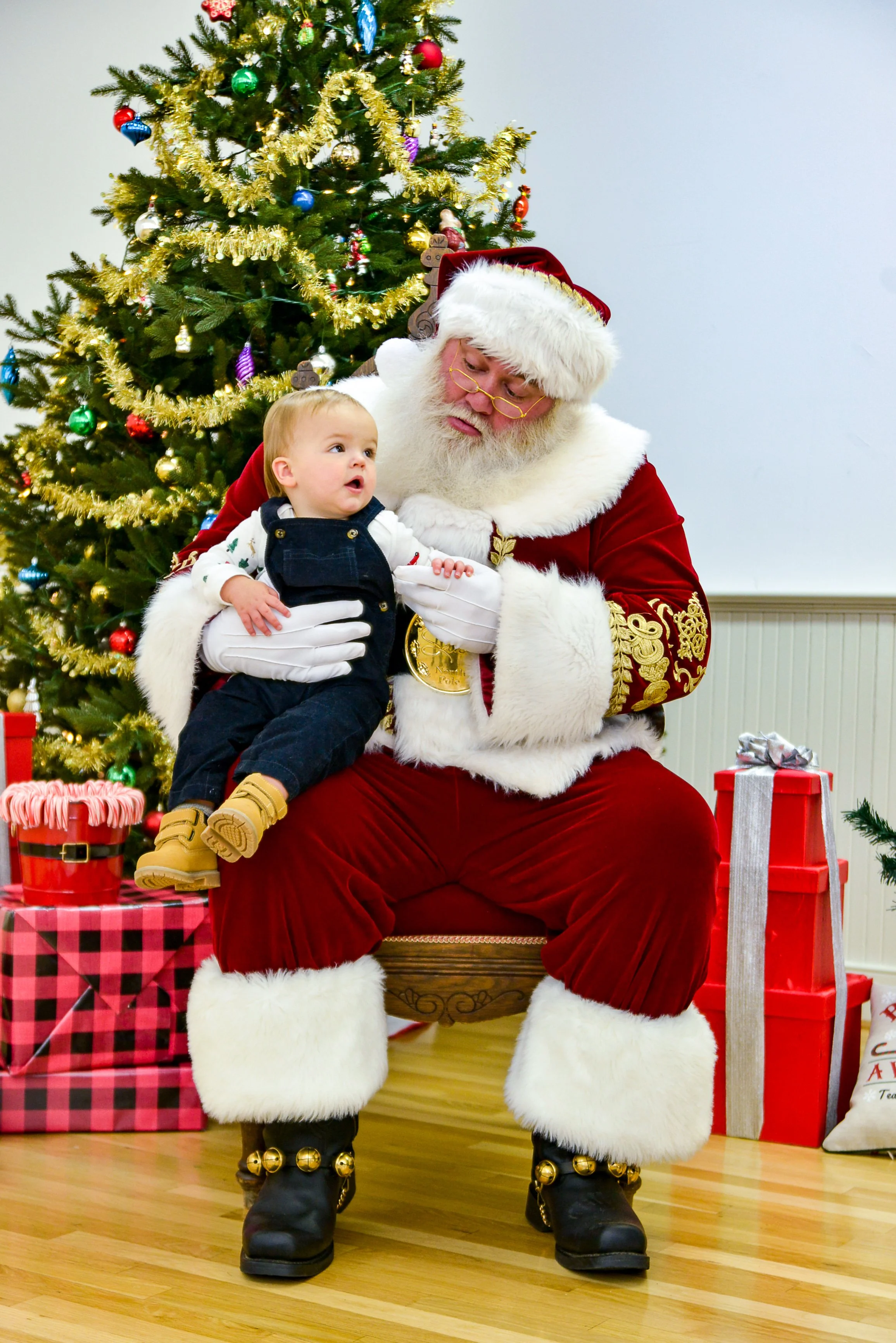 Aiden with Santa Dan1 2021.JPG