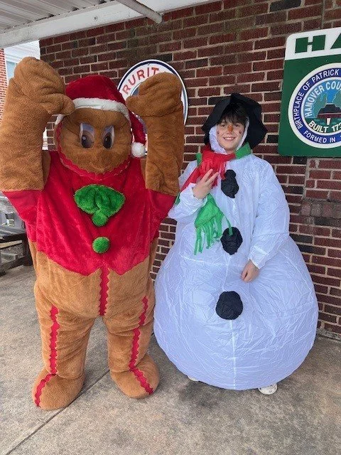 Gingebread & Snowman.jpg