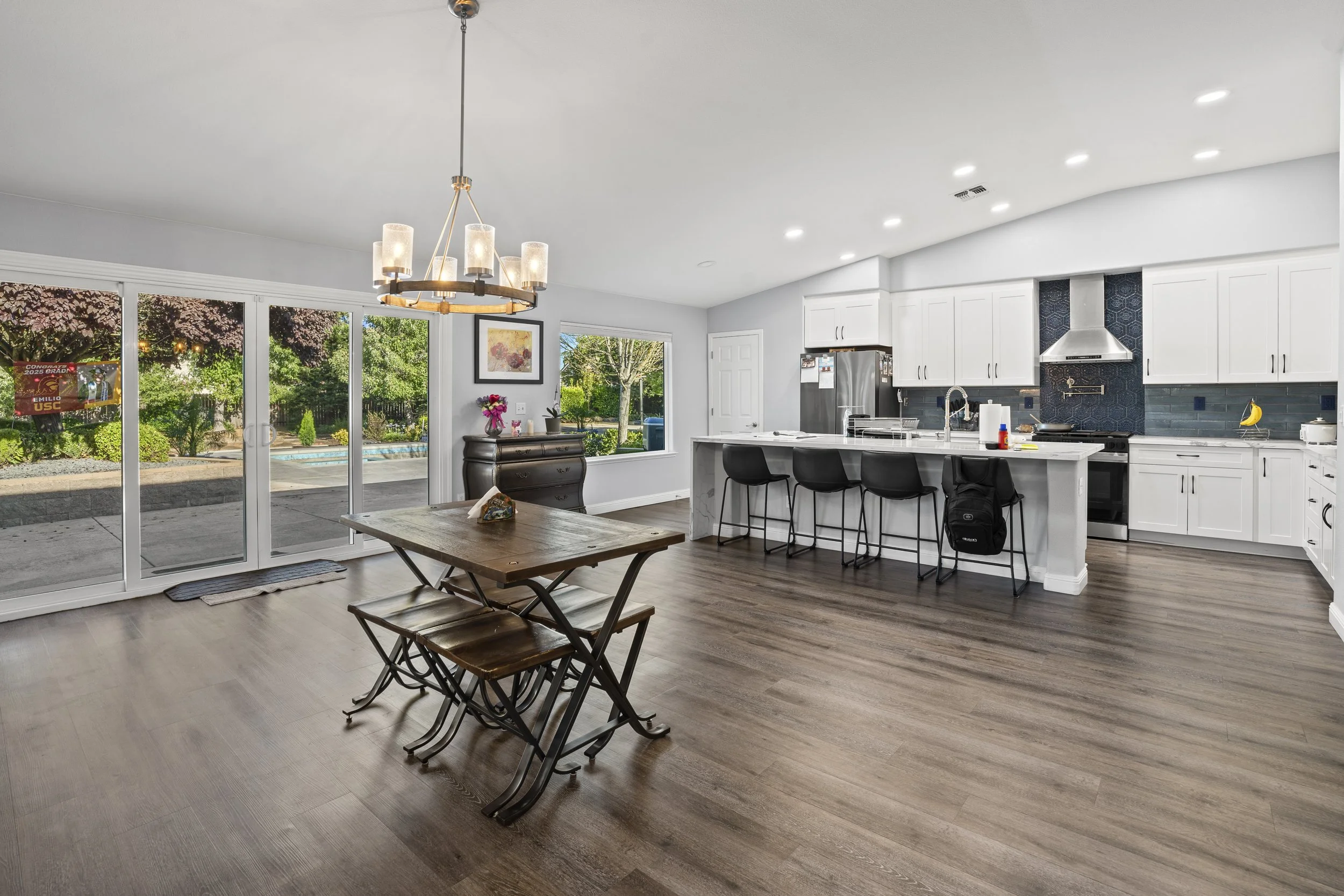 Kitchen 1.jpg