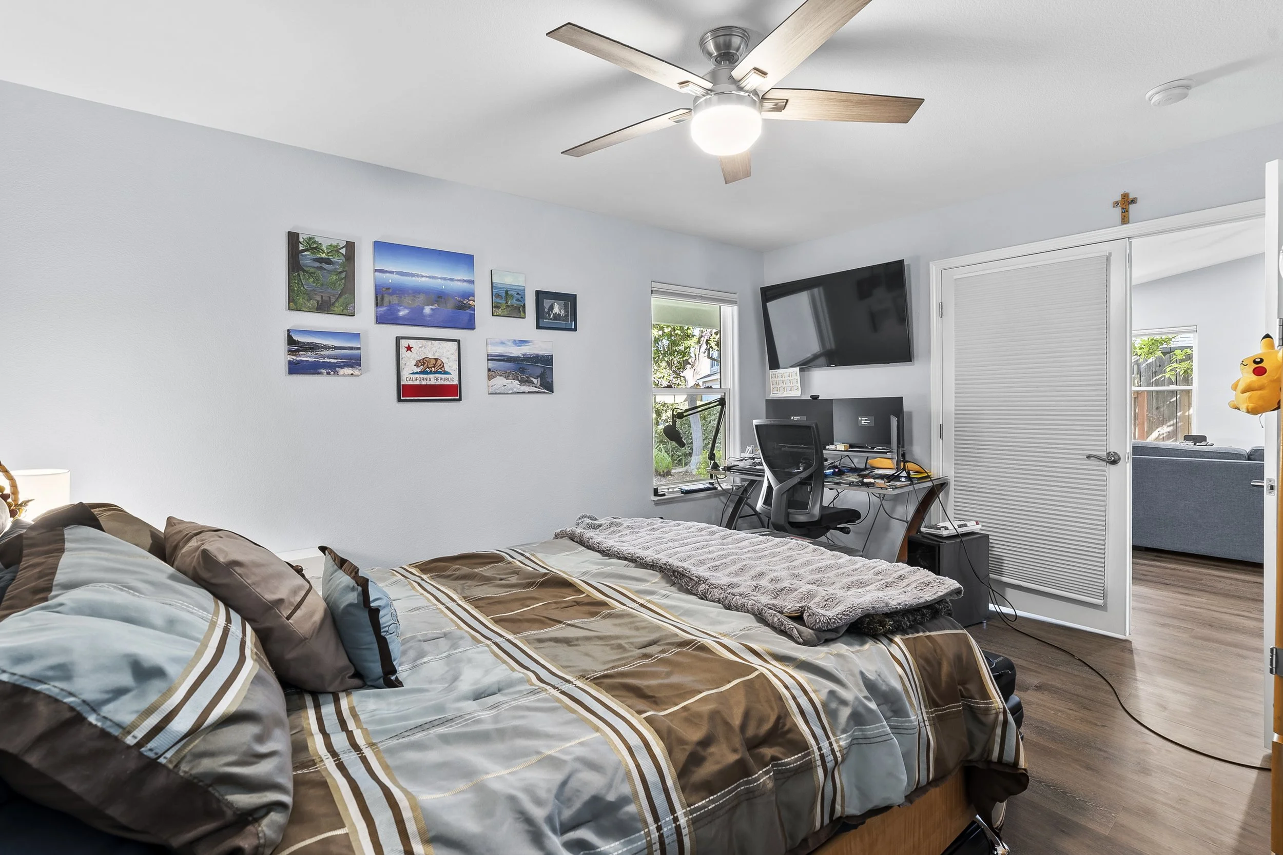 Bedroom 1 #2 (4).jpg
