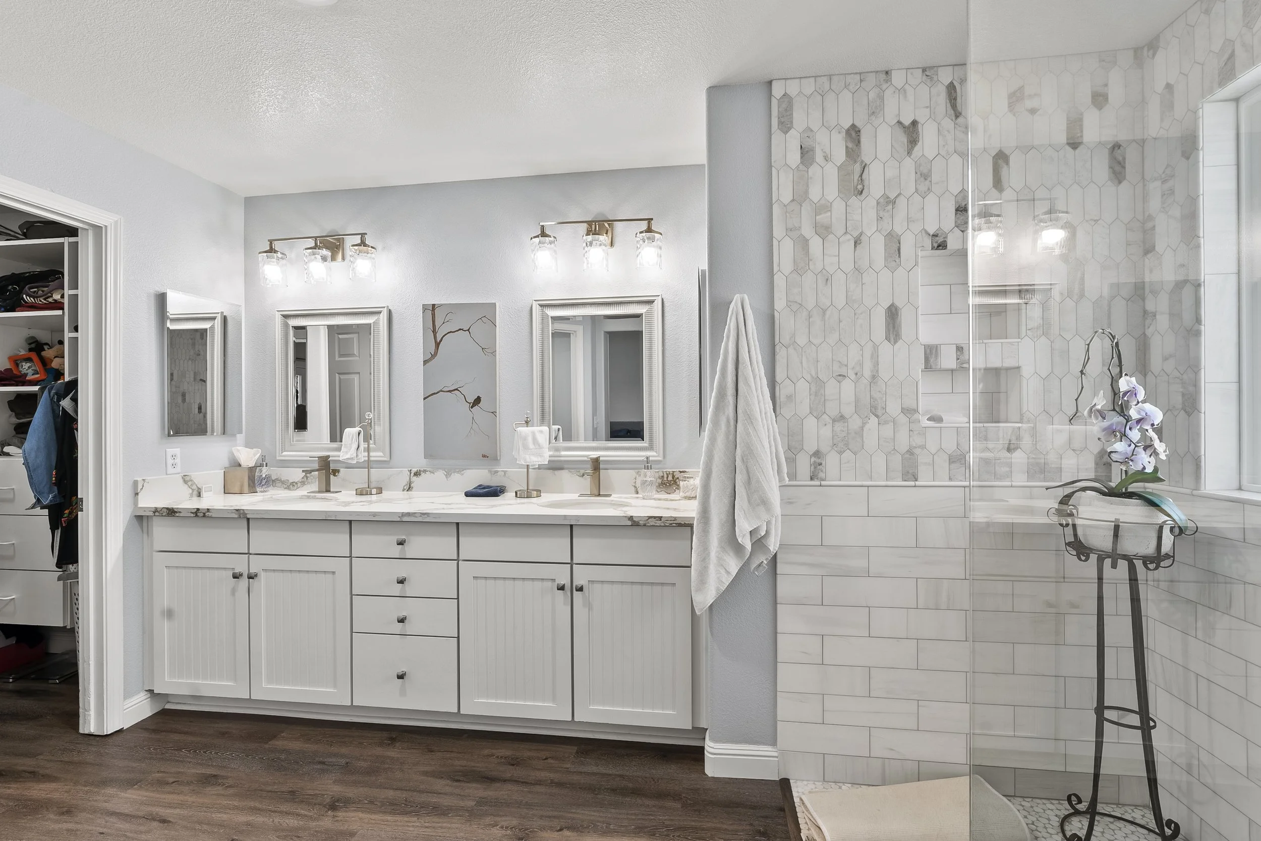 Primary Bathroom 4 (3).jpg