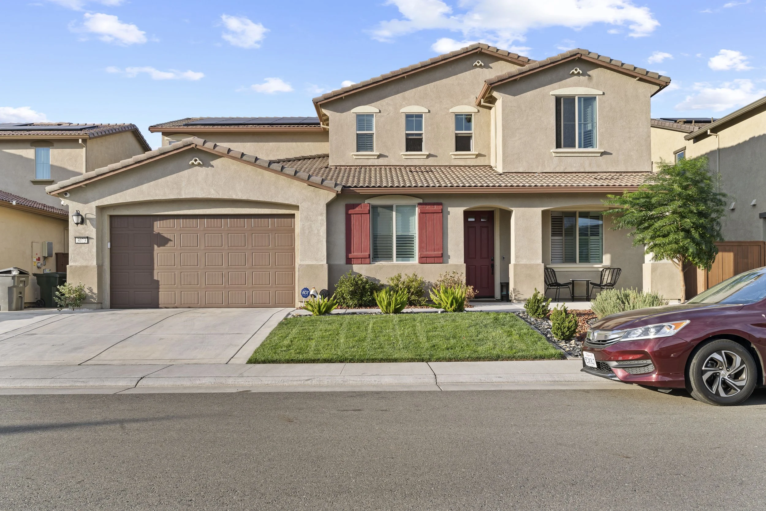 Front of House (1).jpg