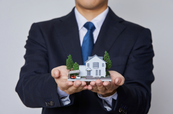 Real Estate Agents and Health Insurance: What You Need to Know