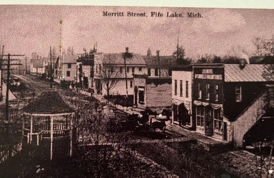 early-1900s-merritt-street.jpg