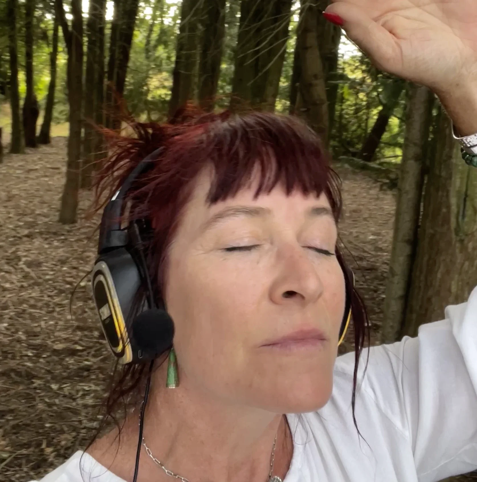 ecstatic dance at enwild retreat.webp