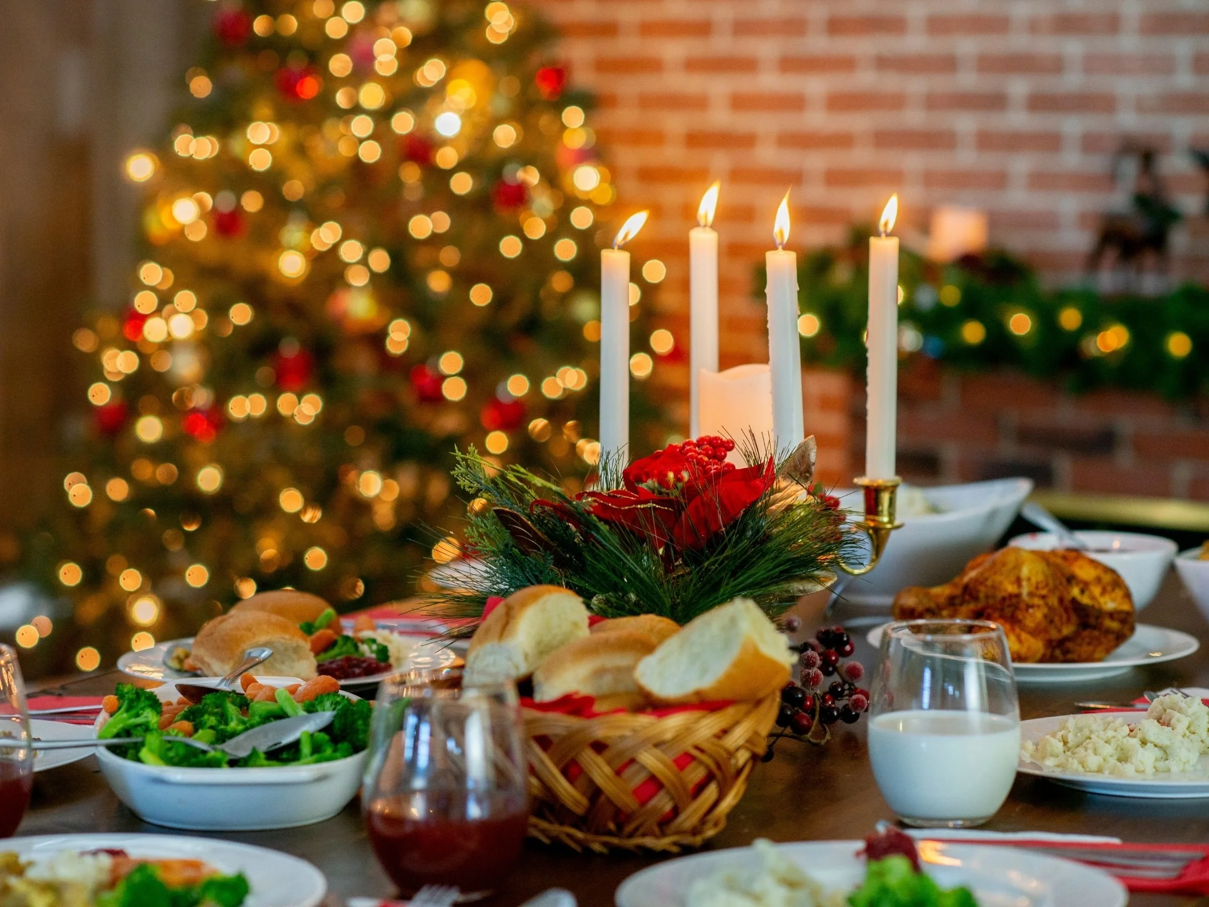Creative Ways to Share Memories at Your Holiday Gatherings