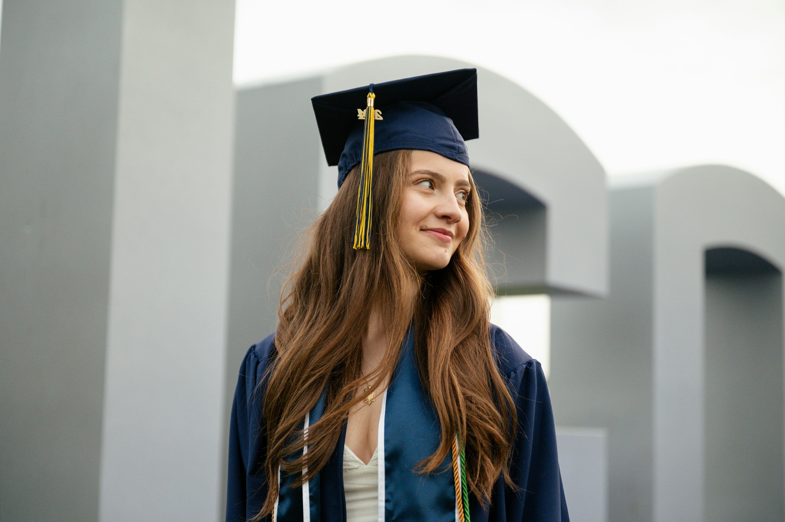 Senior Photo Book Ideas: A Meaningful Graduation Gift That Lasts