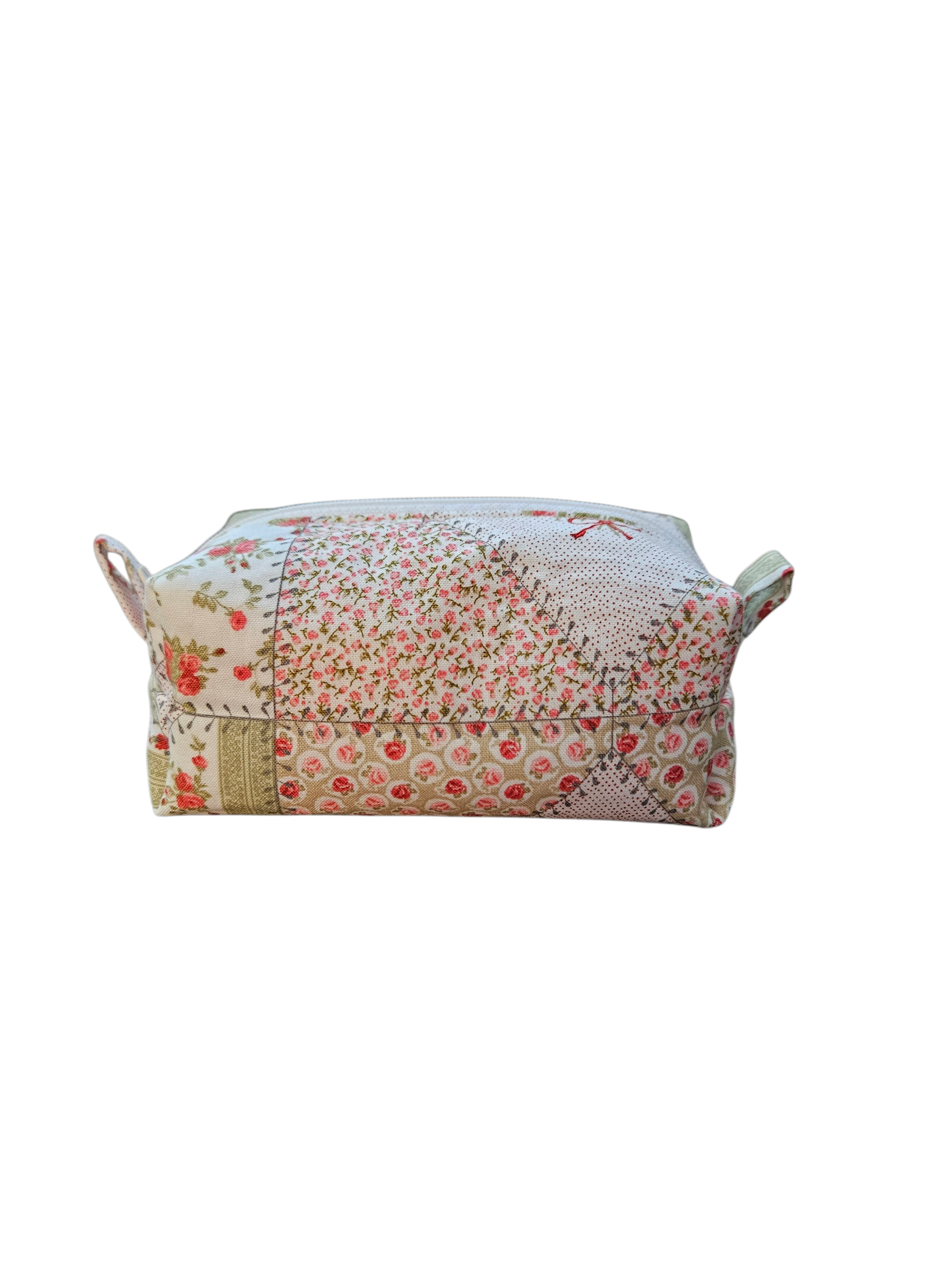 Boxy pouch - floral patchwork