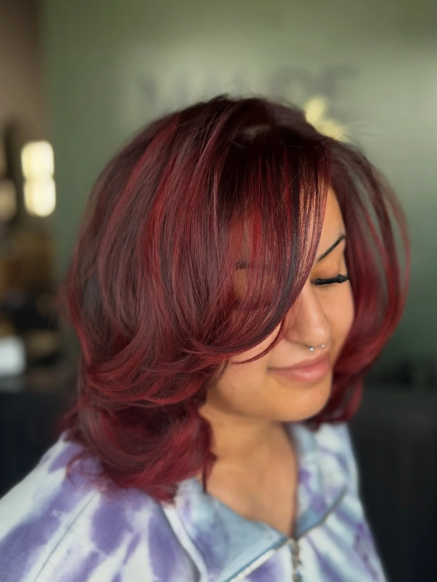 The most gorgeous red &amp; layered combo ❤️💋🍒

Cut &amp; color by @crystal.marie.hair ✨

#aveda #redhair #coloradosalon #layeredhaircut