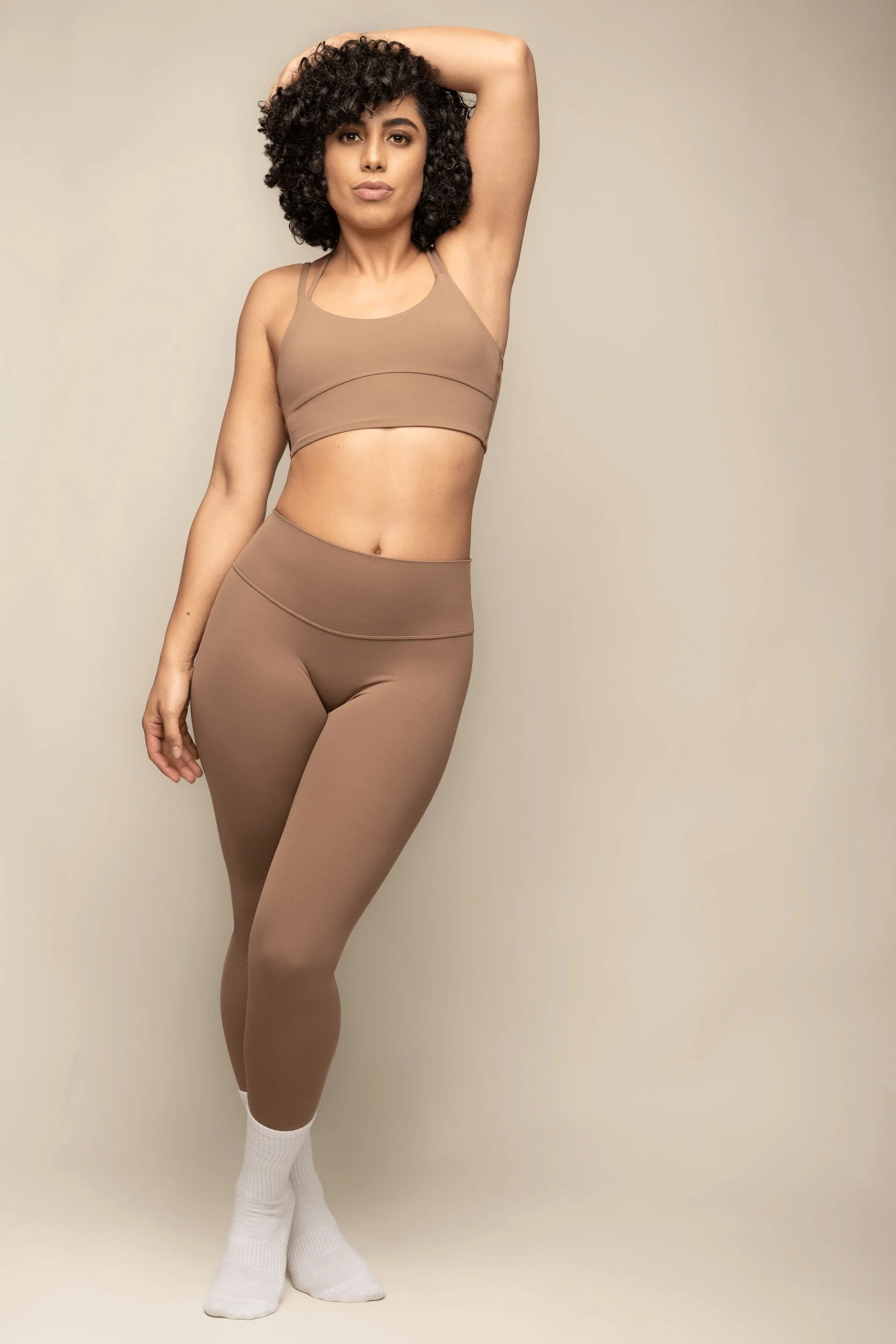 Set de leggings largos y top con espalda cruzada - Cocoa
