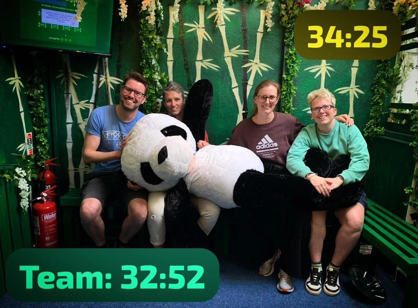 They returned&hellip;after escaping their detention in a blisteringly quick time yesterday, Team 32:52 came back to test their skills in A Brief Case&hellip; 

And they did not disappoint&hellip; setting a NEW fastest overall time of 34:25&hellip;! 
