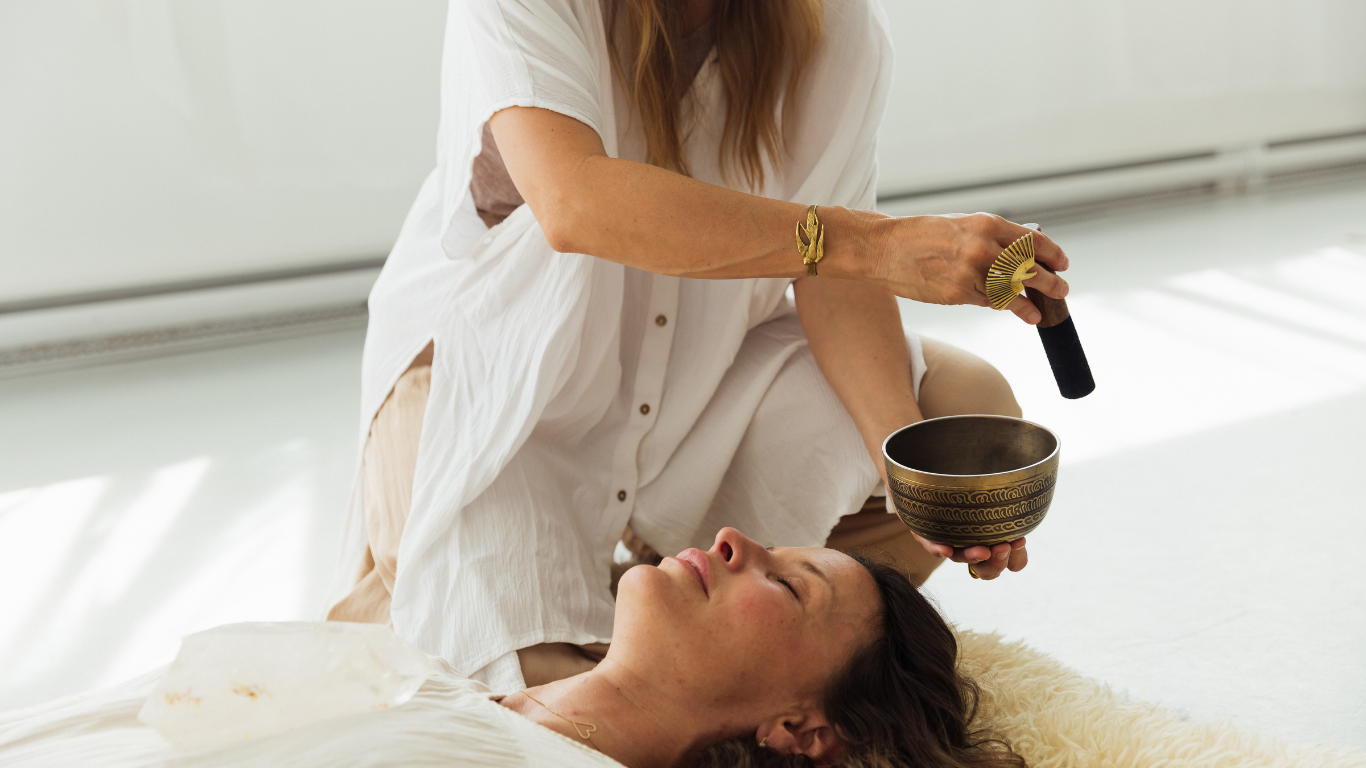 La doula s’inscrit dans la lignée de la Wise Woman.