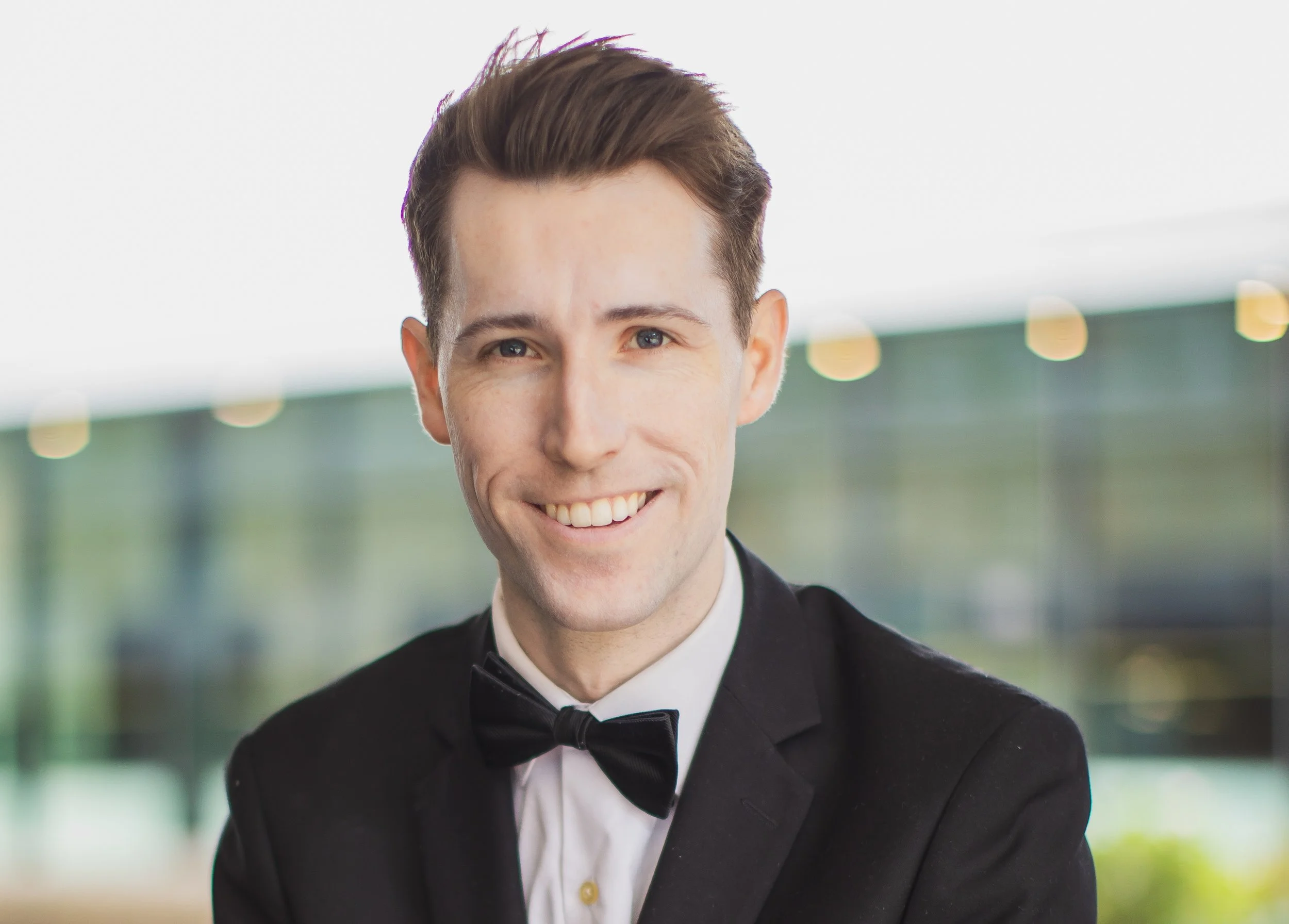 “Romanticism and Rhapsody” with pianist Gregory Hartmann