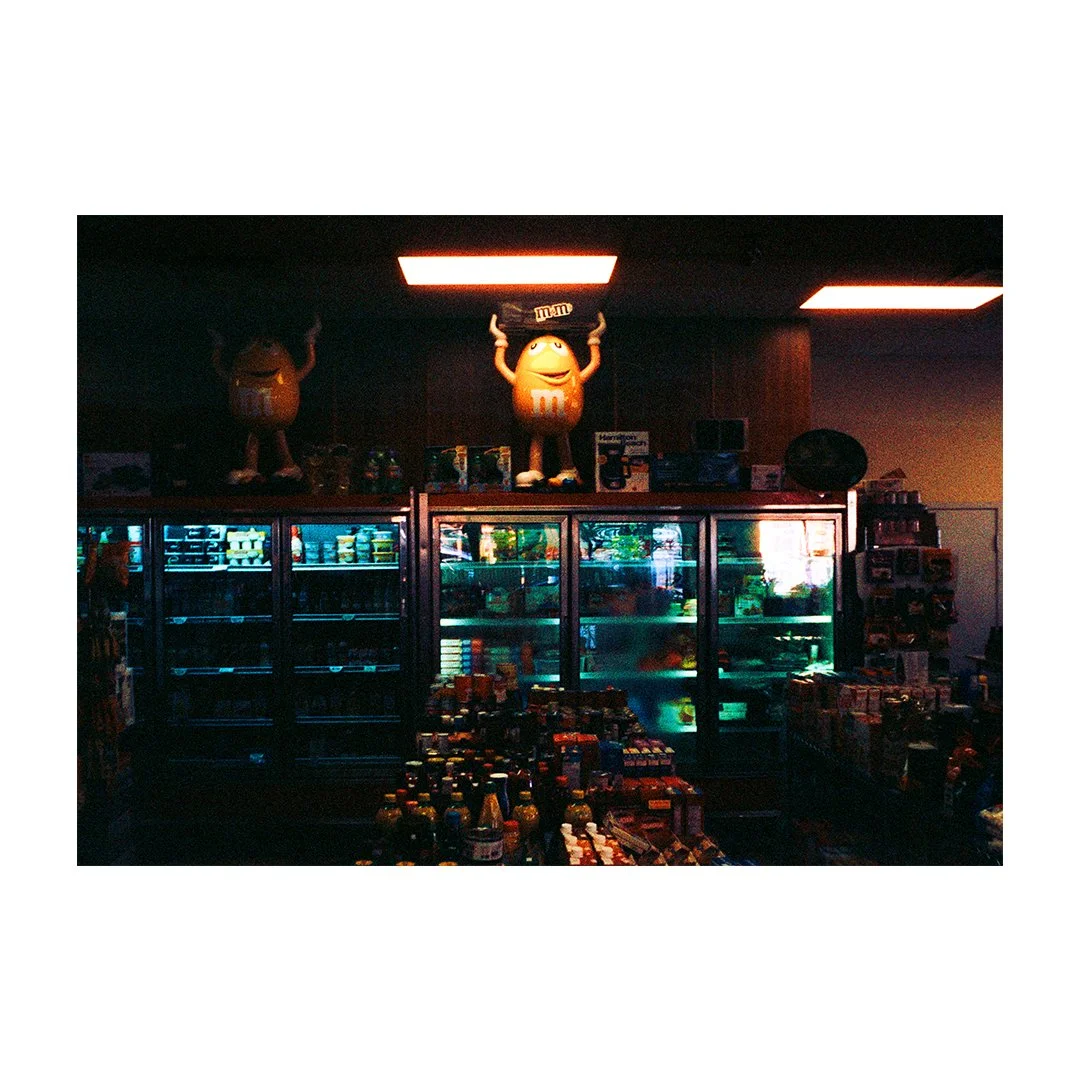 More interesting results from that roll of Pheonix 200. @harmanphoto 
.
.
.
#canonvi #roadtrip #35mm #britishcolumbia #lifestyle #pheonix200  #streetphotography #bc #documentaryphoto #filmphoto #filmphotography #film #homedevelopedfilm