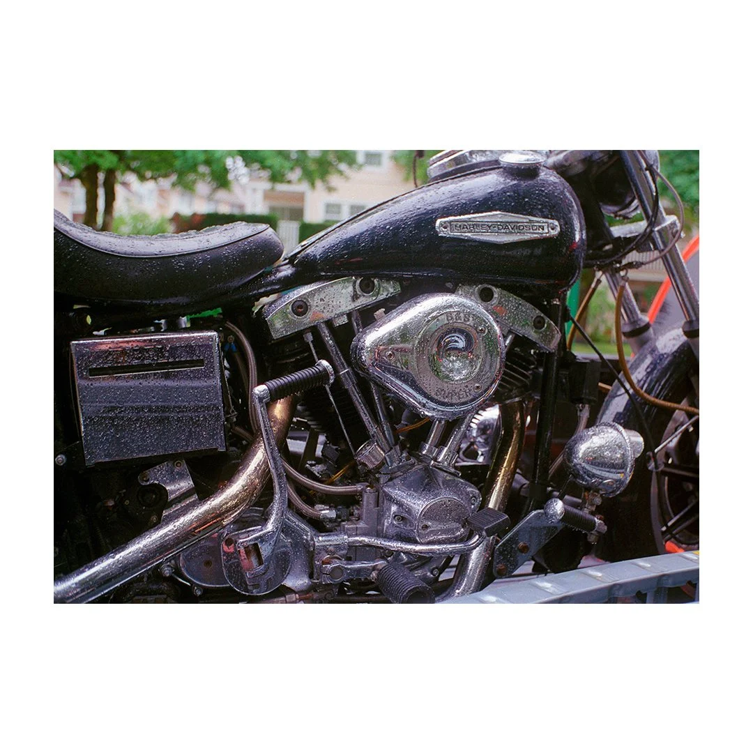 Saturday Morning Motorcycles. I love @kodak Ultra Max for a low cost film option. 
.
.
.
#canonvi #roadtrip #35mm #britishcolumbia #lifestyle #kodak #streetphotography #bc #documentaryphoto #filmphoto #filmphotography #film