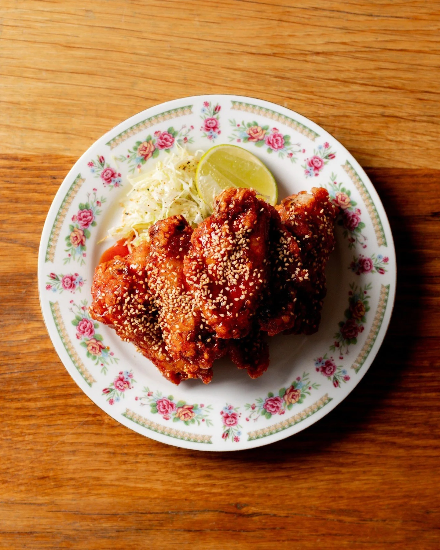 Sweet, sticky, spicy&hellip; these wings don&rsquo;t play fair. 

CHICKEN WINGS (6) // honey-gochujang, sesame.