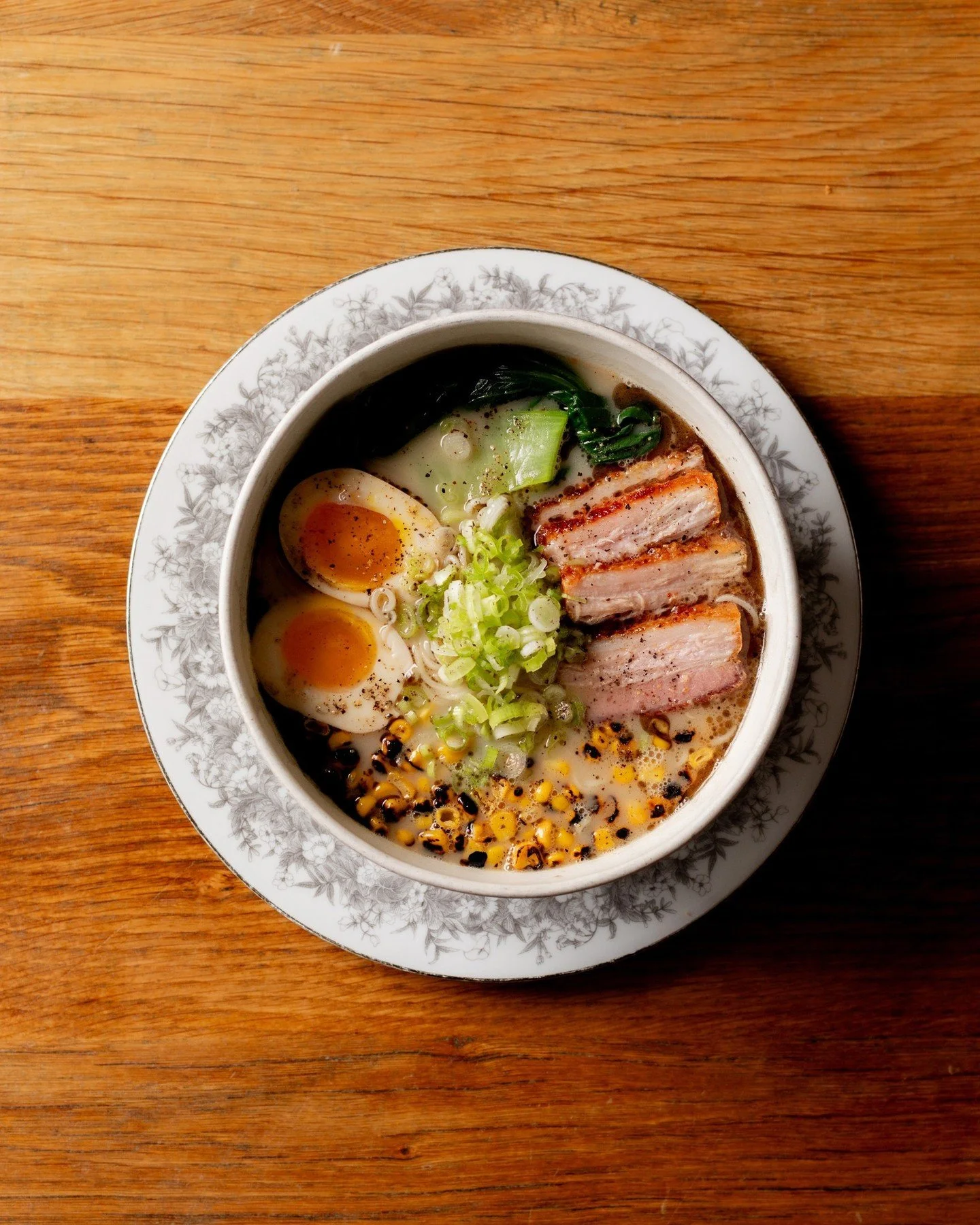 🍜 The chill is here, the warmth is in these bowls. Which one&rsquo;s calling your name? 

💥 PORK + GARLIC // braised belly, soy egg, bok choy, charred corn, black garlic, tonkotsu noodles.

💥 MISO GOMA // seacoast mushrooms, leeks, bok choy, menma