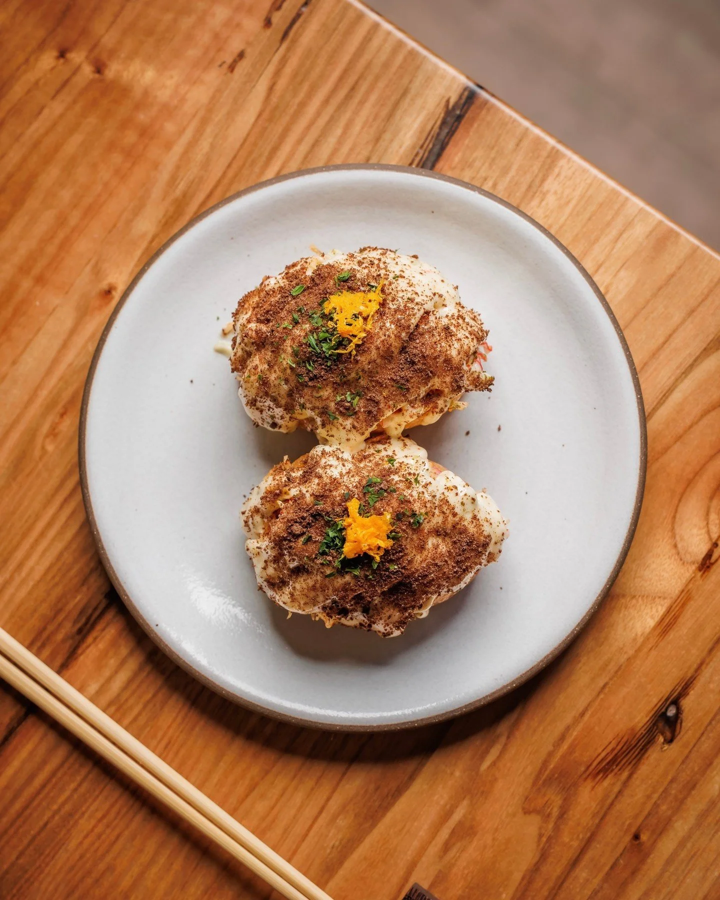 One is a snack, two is a plan. 😏 

💥 TOFU POCKETS // kani, rice, yuzu tartar, pumpernickel.